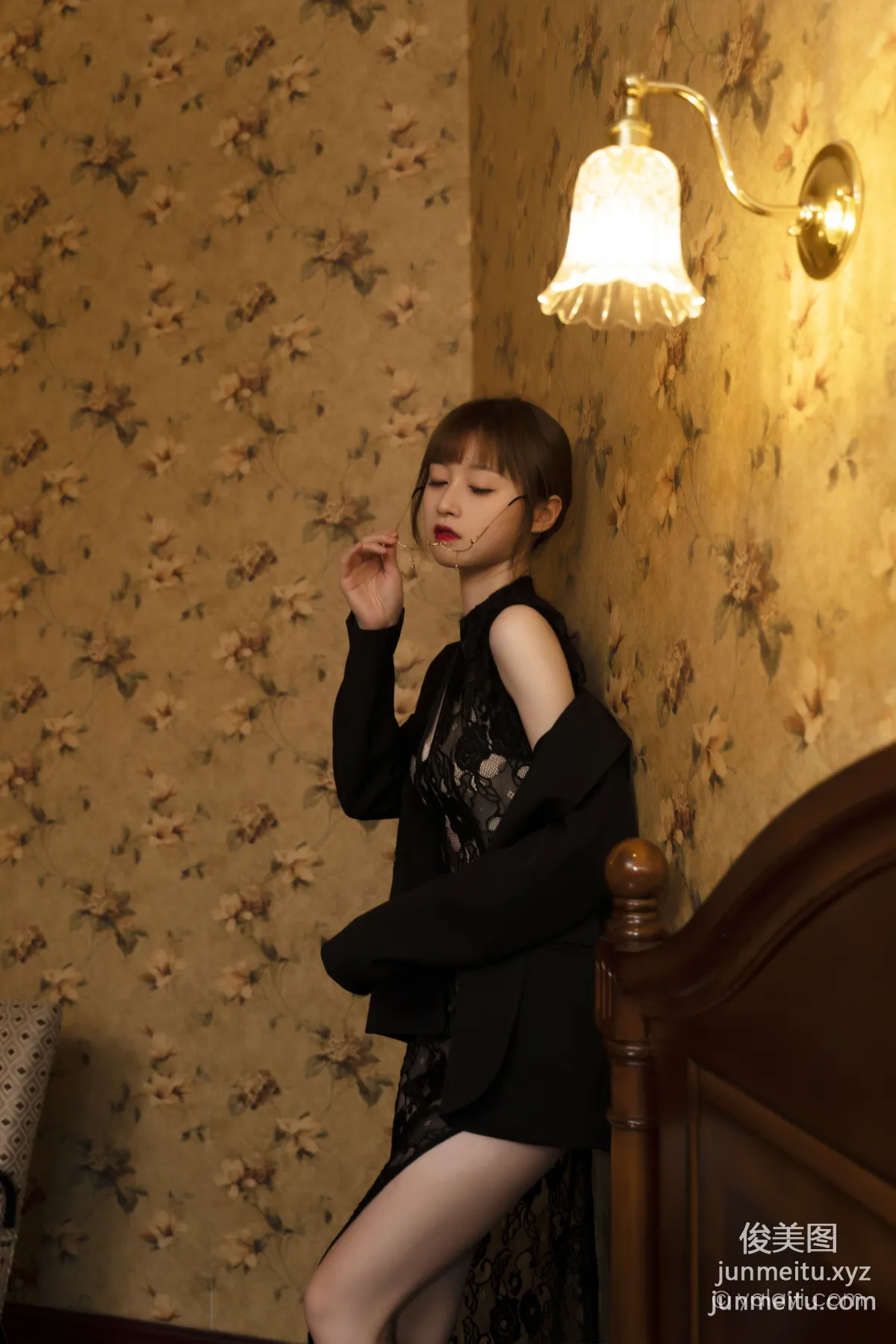 [YALAYI] 2021.11.02 NO.860 Black Water Drop Jing Jing photo 16