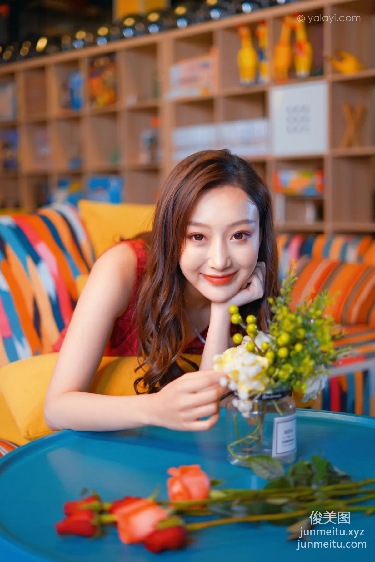 [YALAYI] 2021.12.16 NO.878 A Beauty's Smile Can Captivate a City Rui Si photo 2