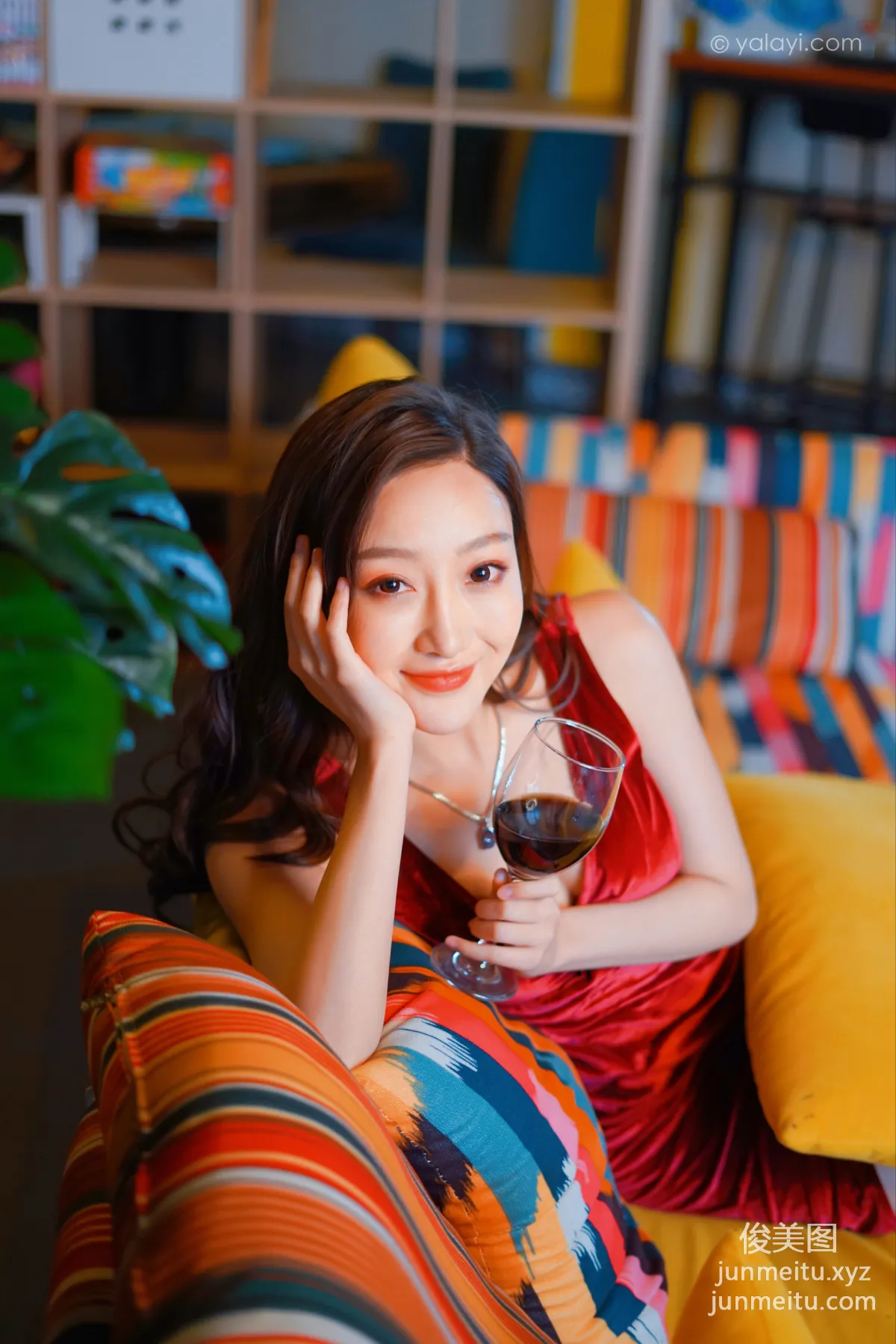 [YALAYI] 2021.12.16 NO.878 A Beauty's Smile Can Captivate a City Rui Si photo 12