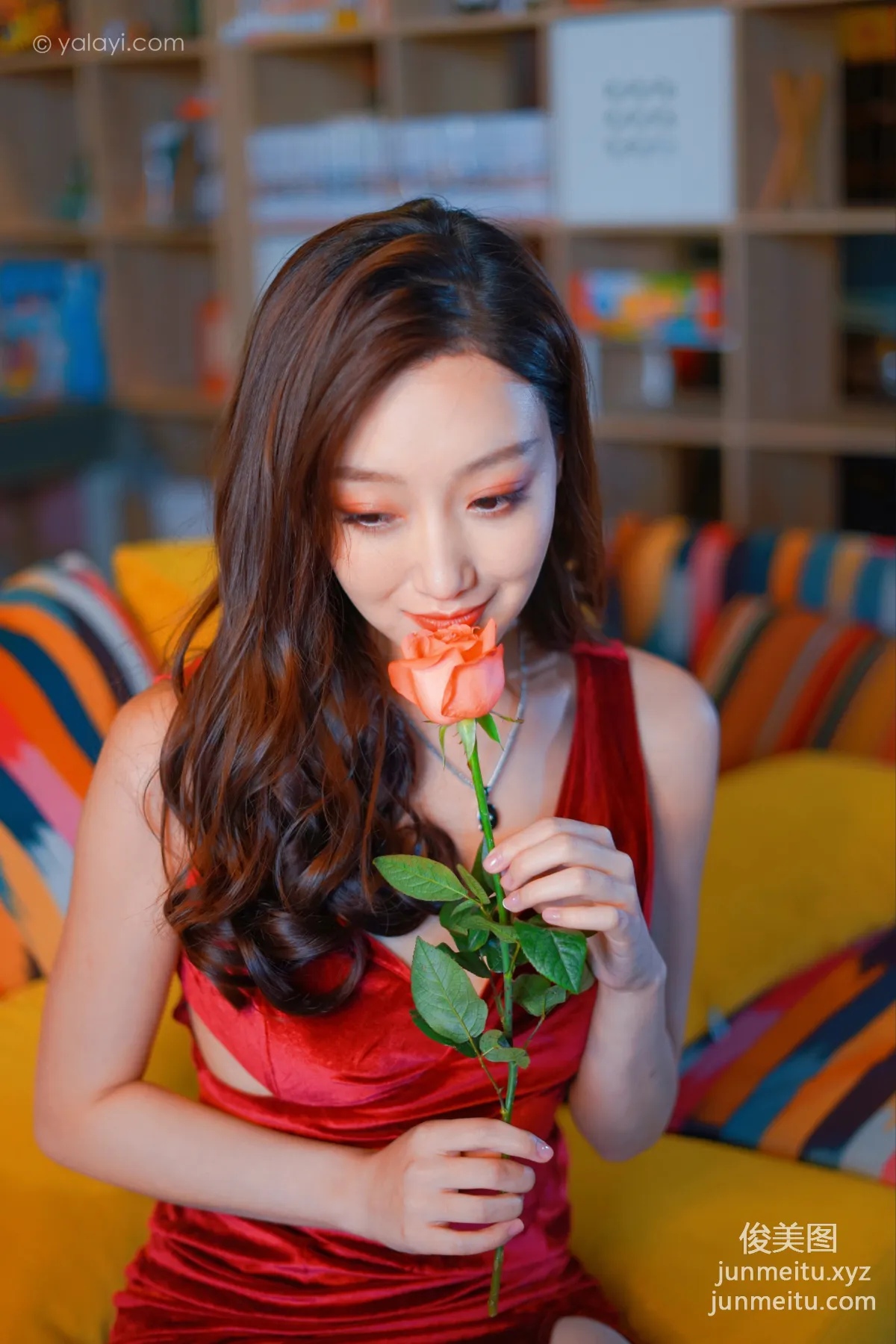 [YALAYI] 2021.12.16 NO.878 A Beauty's Smile Can Captivate a City Rui Si photo 24