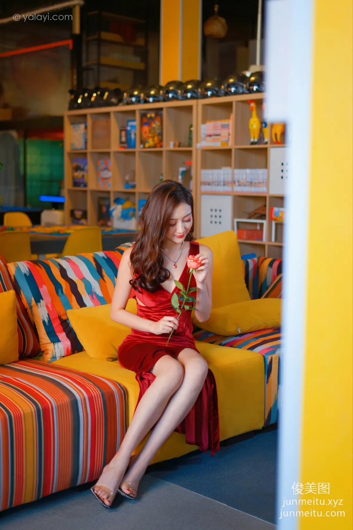 [YALAYI] 2021.12.16 NO.878 A Beauty's Smile Can Captivate a City Rui Si photo 25