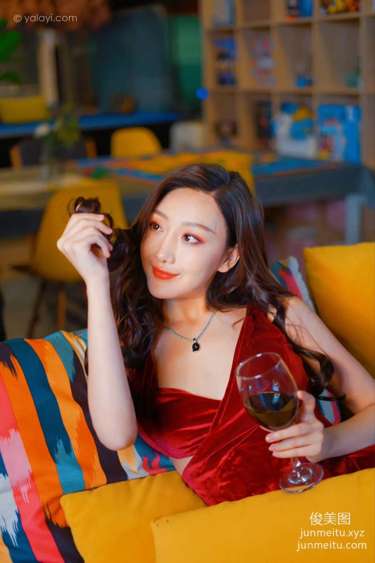 [YALAYI] 2021.12.16 NO.878 A Beauty's Smile Can Captivate a City Rui Si photo 31