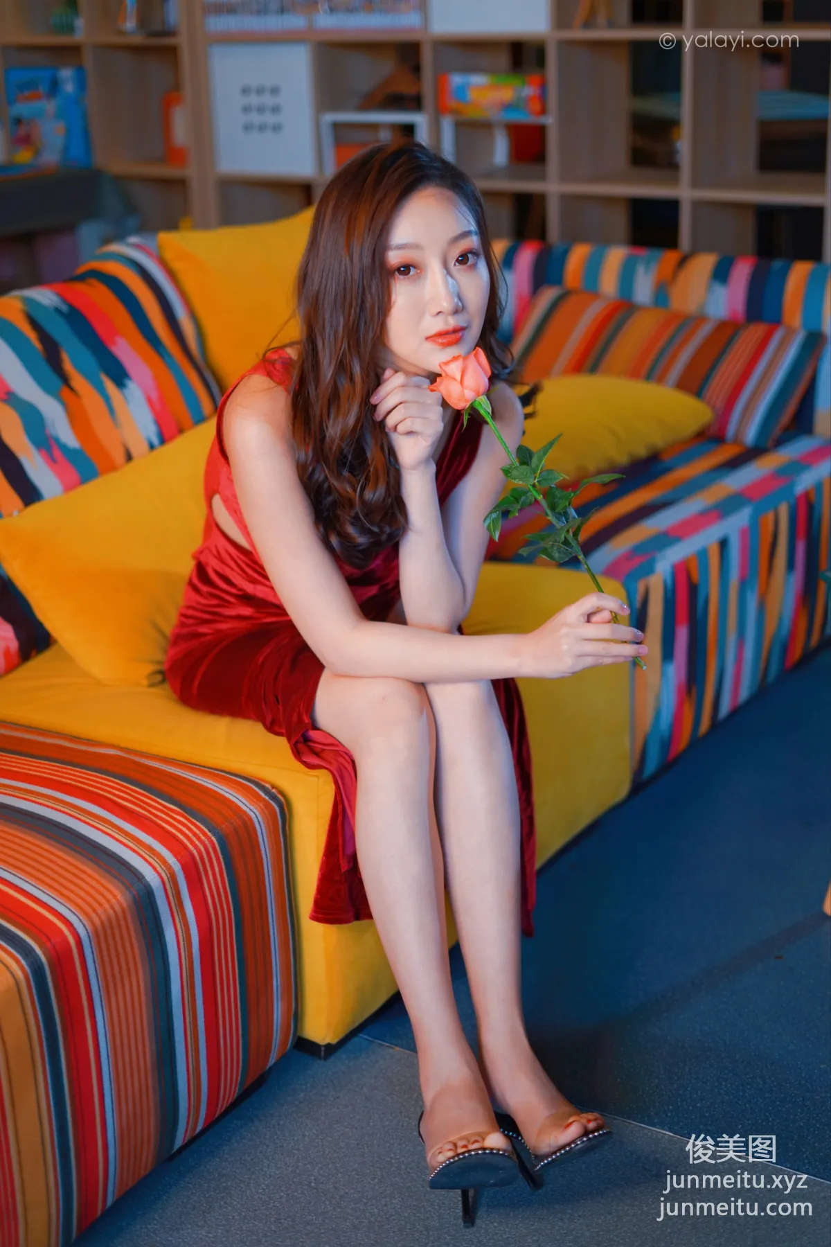 [YALAYI] 2021.12.16 NO.878 A Beauty's Smile Can Captivate a City Rui Si photo 39