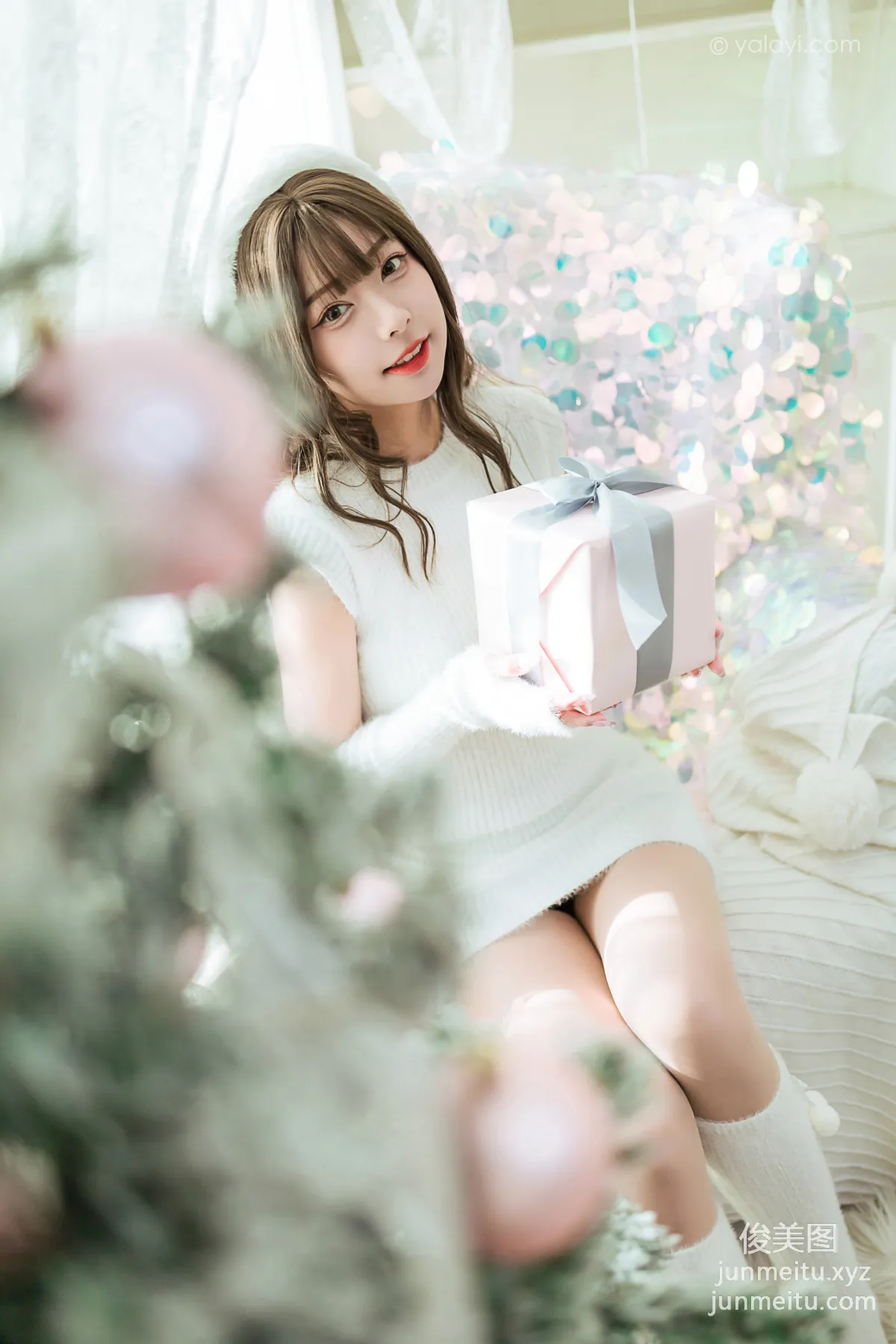 [YALAYI] 2021.12.17 NO.879 Christmas Gift A He photo 8