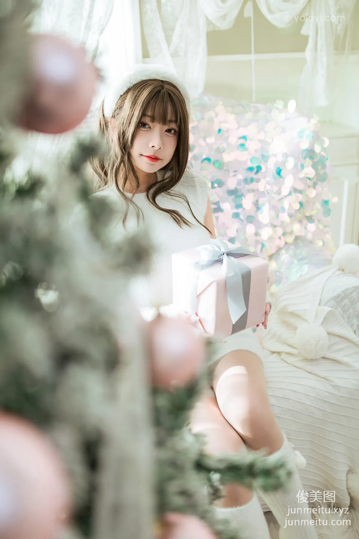 [YALAYI] 2021.12.17 NO.879 Christmas Gift A He photo 9