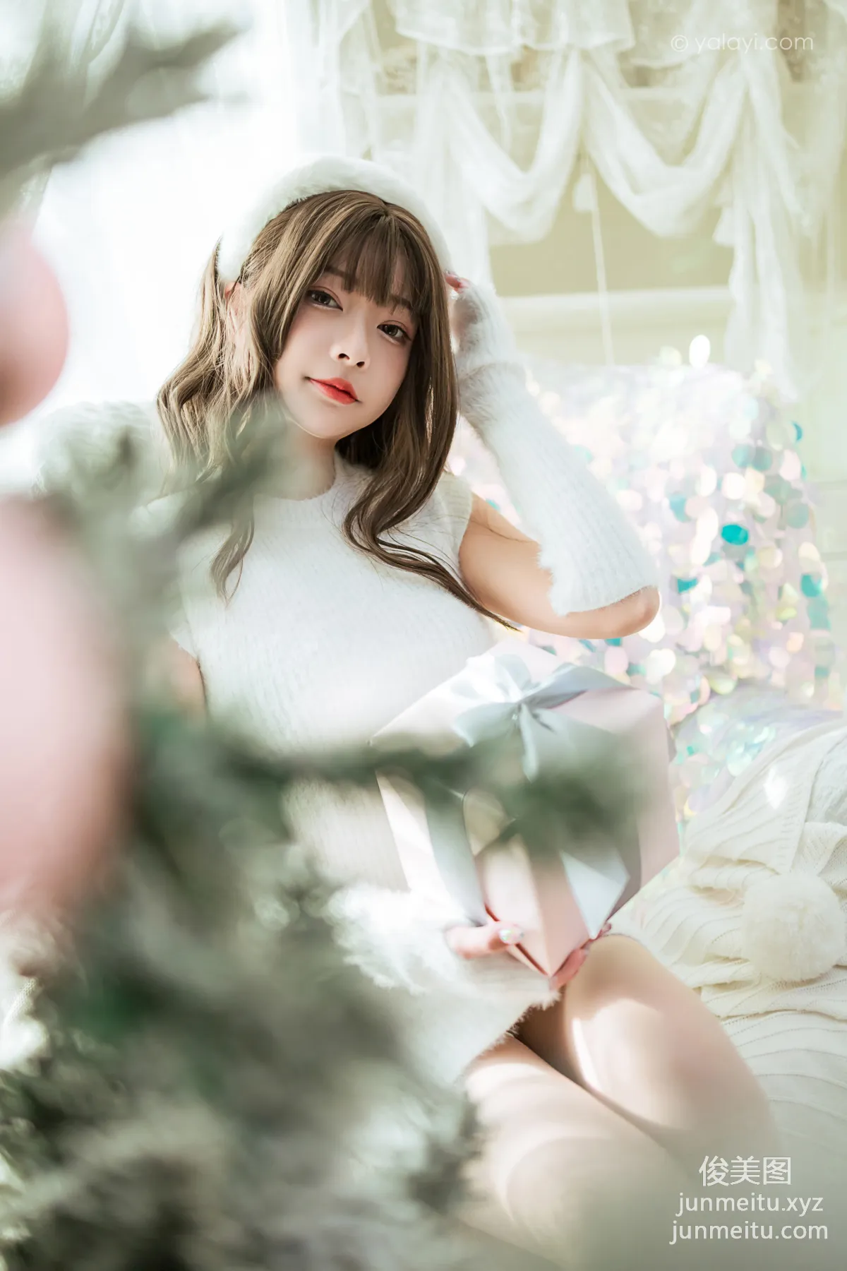 [YALAYI] 2021.12.17 NO.879 Christmas Gift A He photo 13