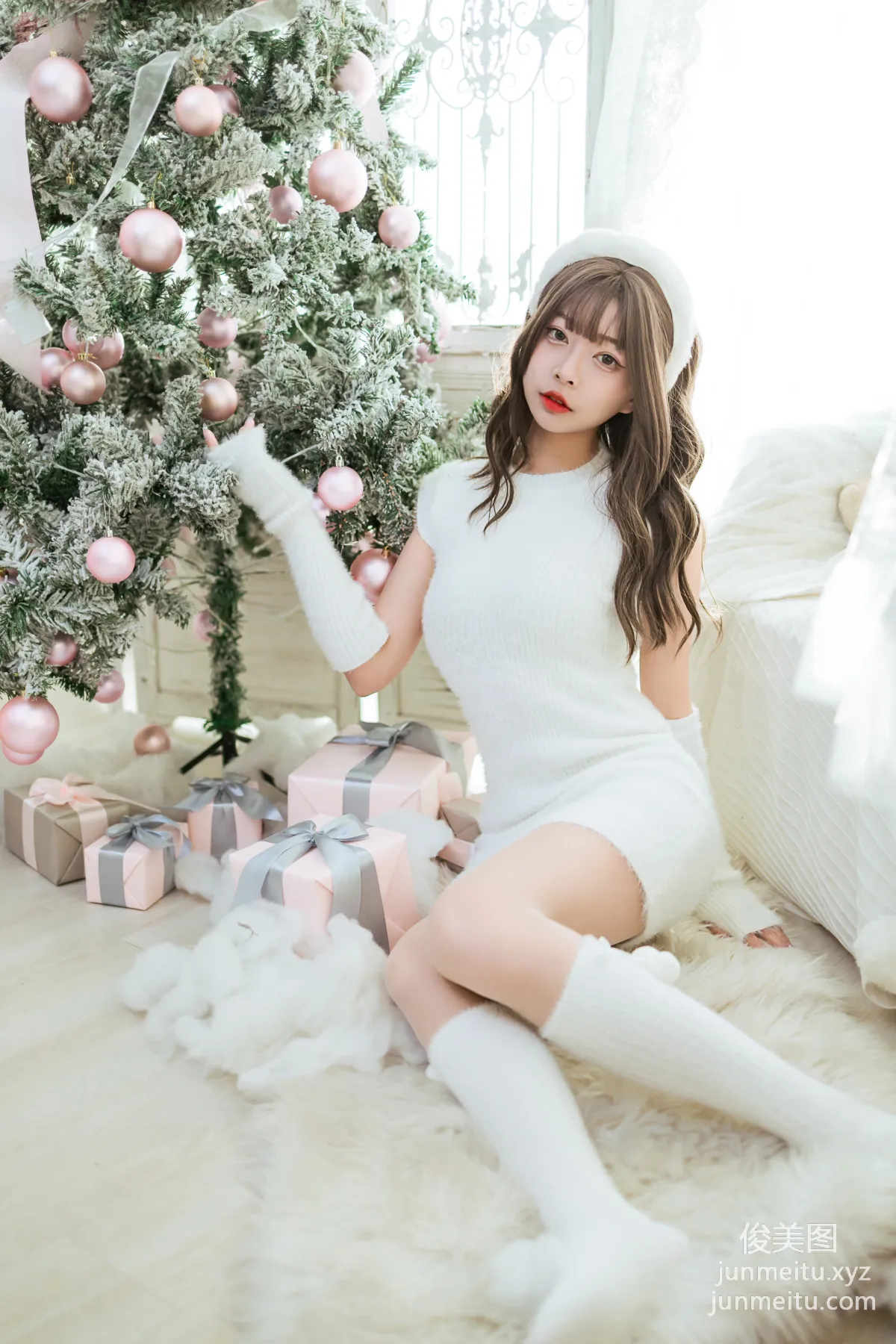 [YALAYI] 2021.12.17 NO.879 Christmas Gift A He photo 16