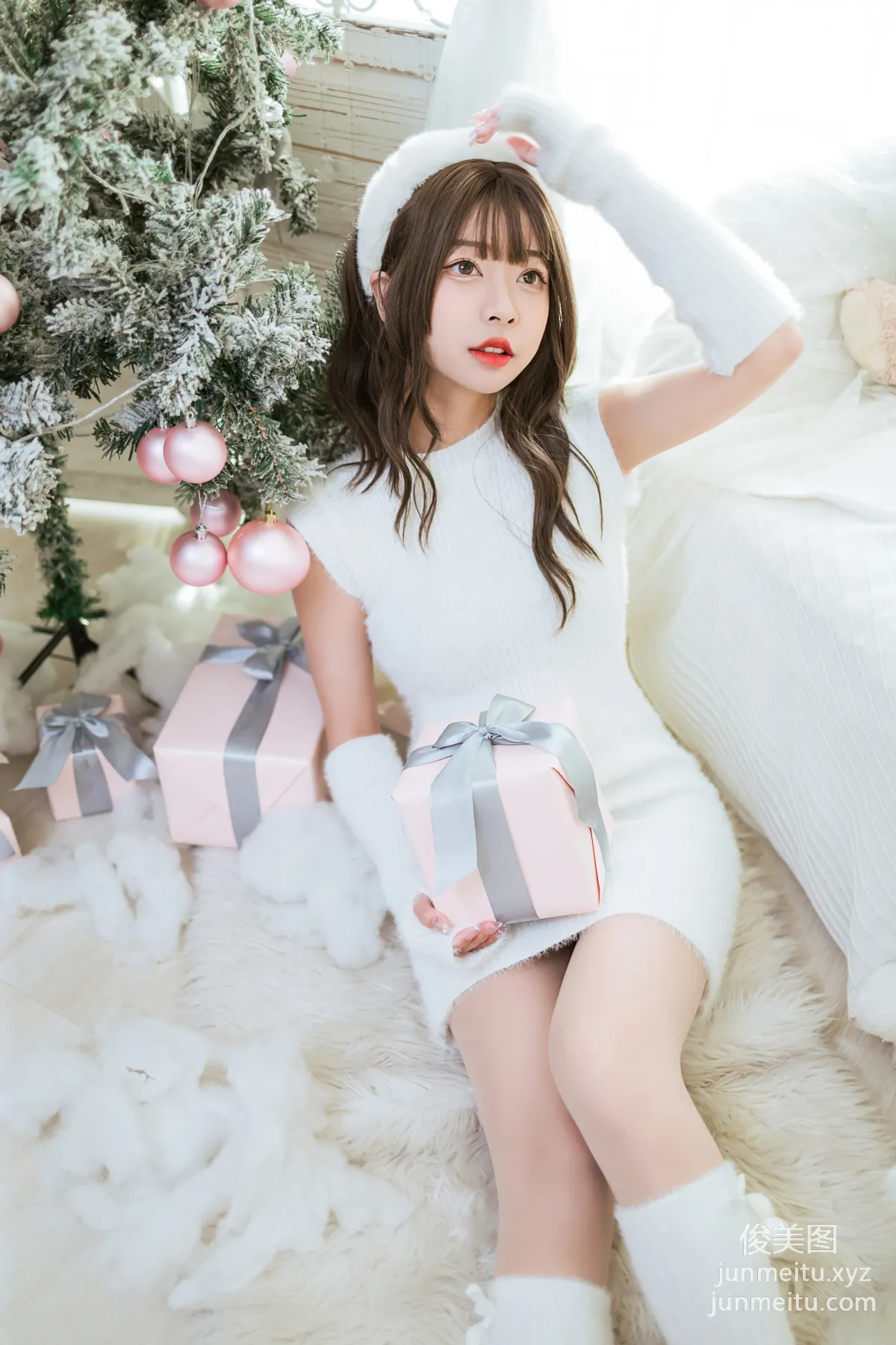 [YALAYI] 2021.12.17 NO.879 Christmas Gift A He photo 20
