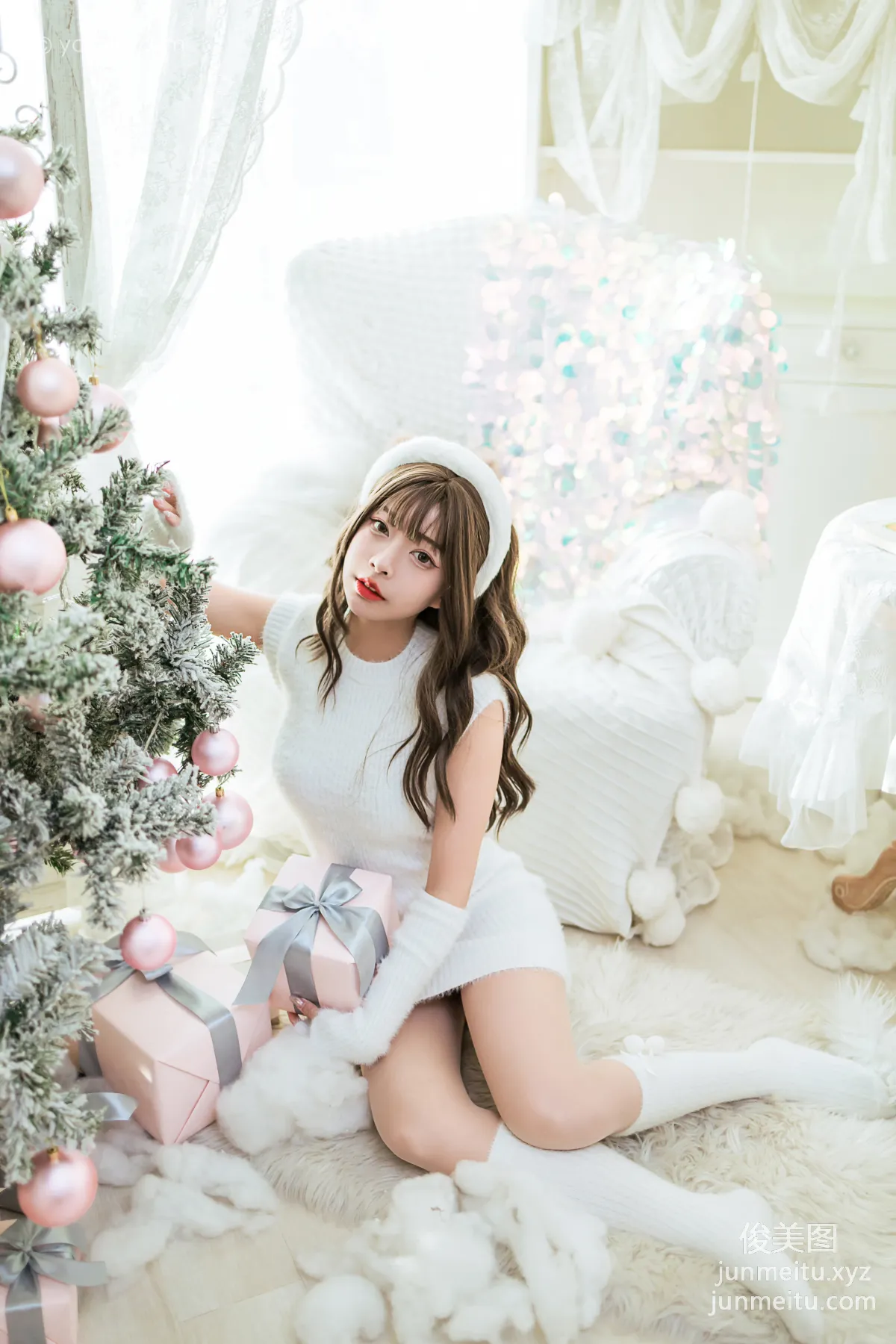 [YALAYI] 2021.12.17 NO.879 Christmas Gift A He photo 22