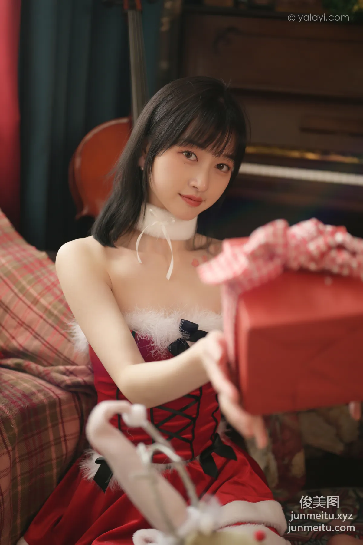 [YALAYI] 2021.12.25 NO.882 Peace and Safety Jing Jing photo 7