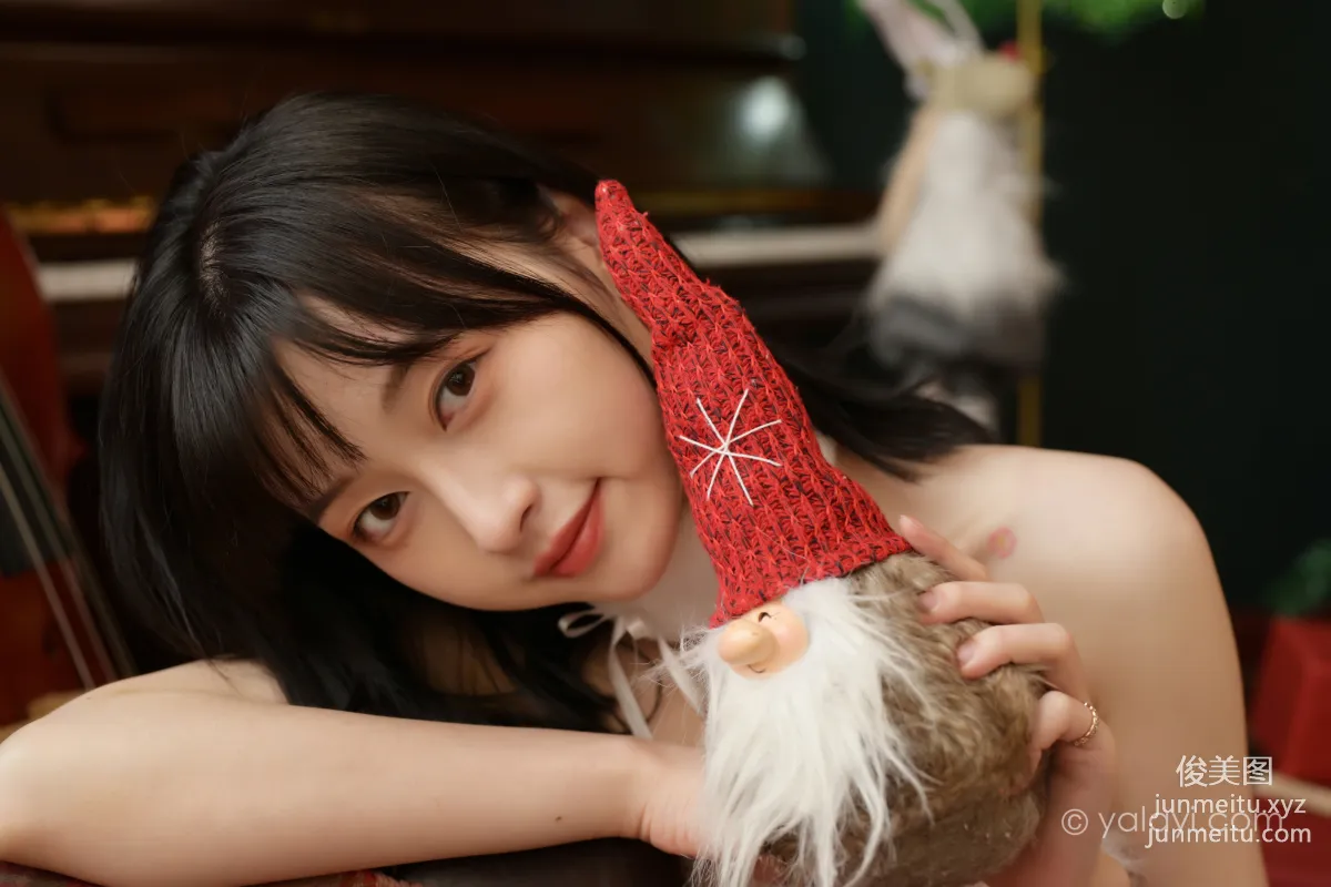 [YALAYI] 2021.12.25 NO.882 Peace and Safety Jing Jing photo 9