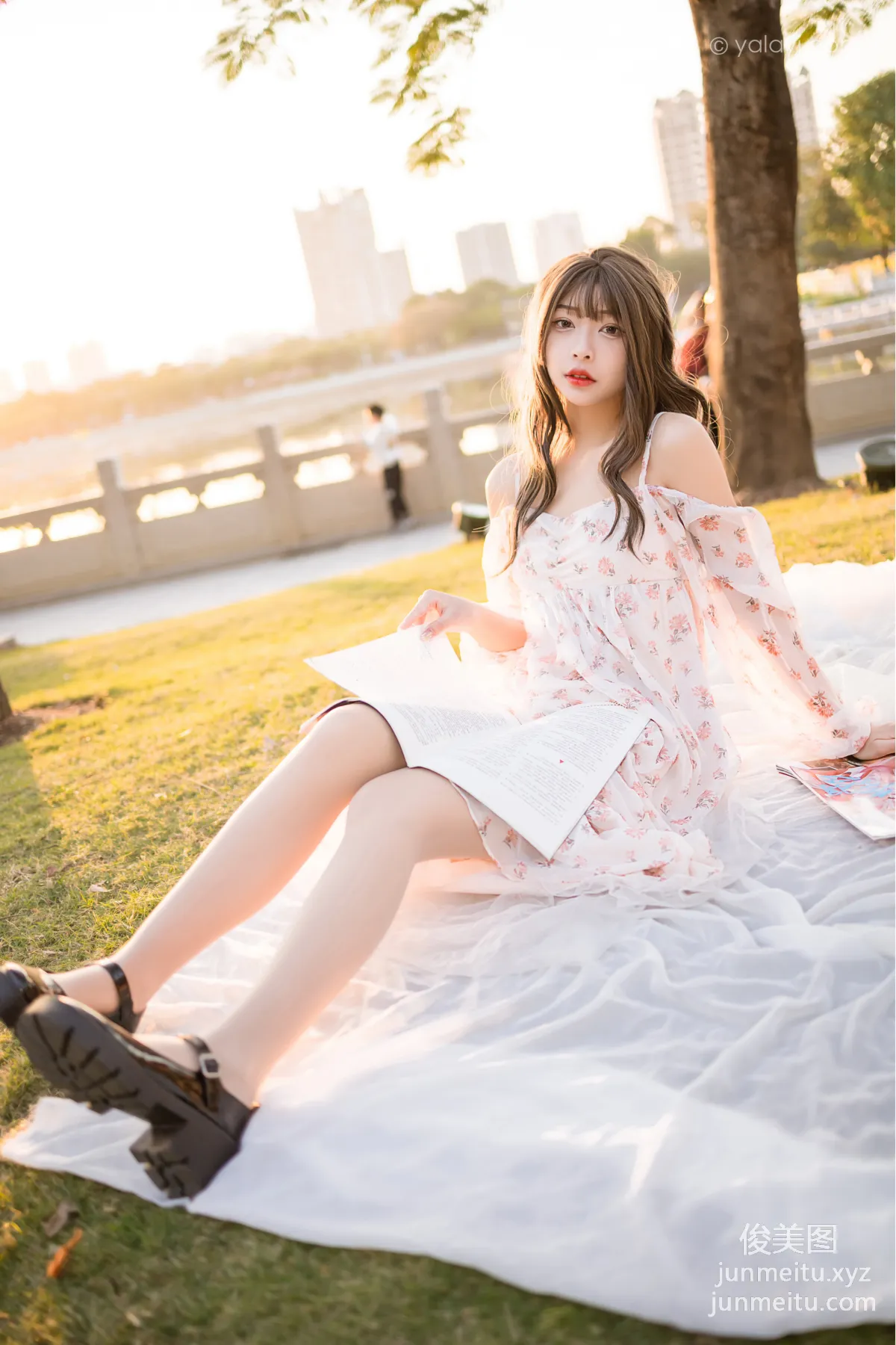 [YALAYI] 2022.02.16 NO.897 Hopeful Sunshine A He photo 24