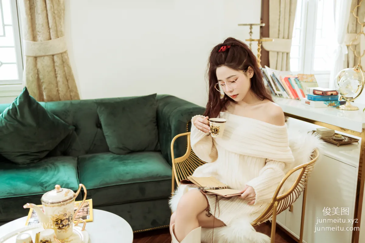 [YALAYI] 2022.02.22 NO.900 Girlfriend Visits the Set Shi Yong photo 12