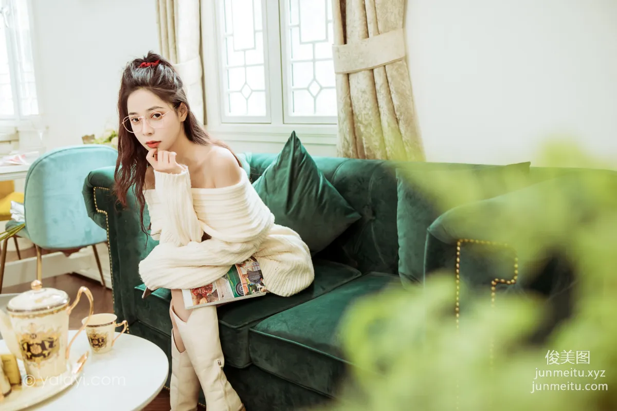 [YALAYI] 2022.02.22 NO.900 Girlfriend Visits the Set Shi Yong photo 24