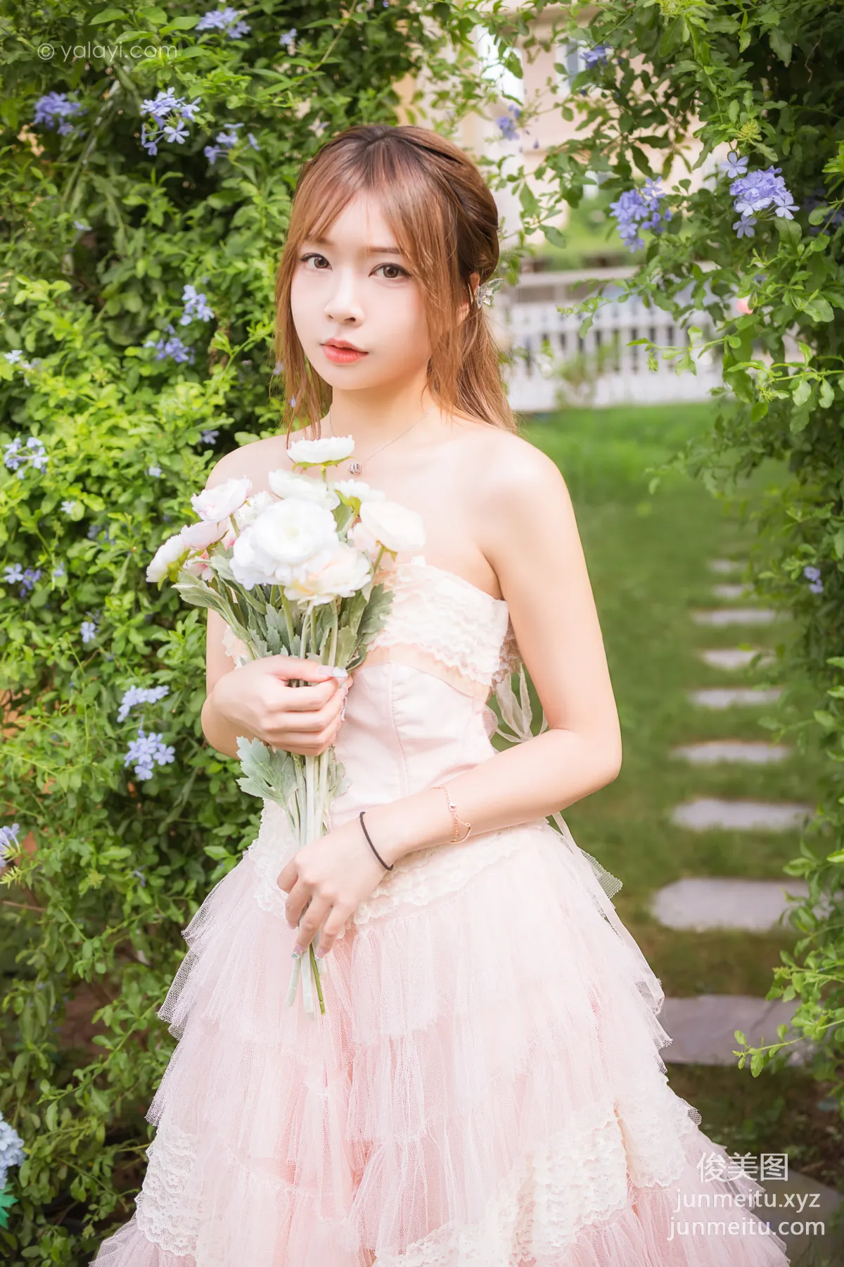 [YALAYI] 2022.08.22 NO.965 Beauty A He photo 16