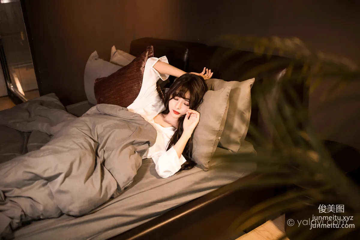 [YALAYI] 2022.10.25 NO.983 Warm and Gentle as Jade Xiao Ting photo 16