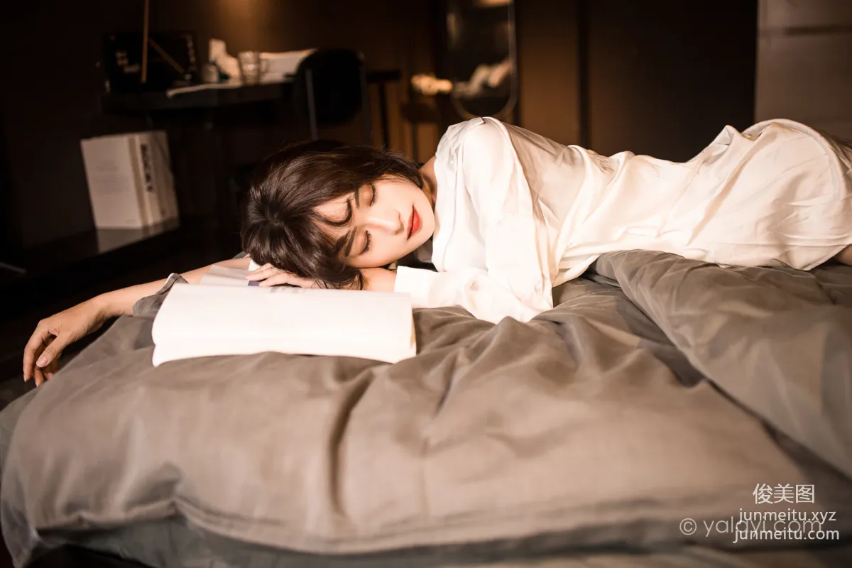 [YALAYI] 2022.10.25 NO.983 Warm and Gentle as Jade Xiao Ting photo 23