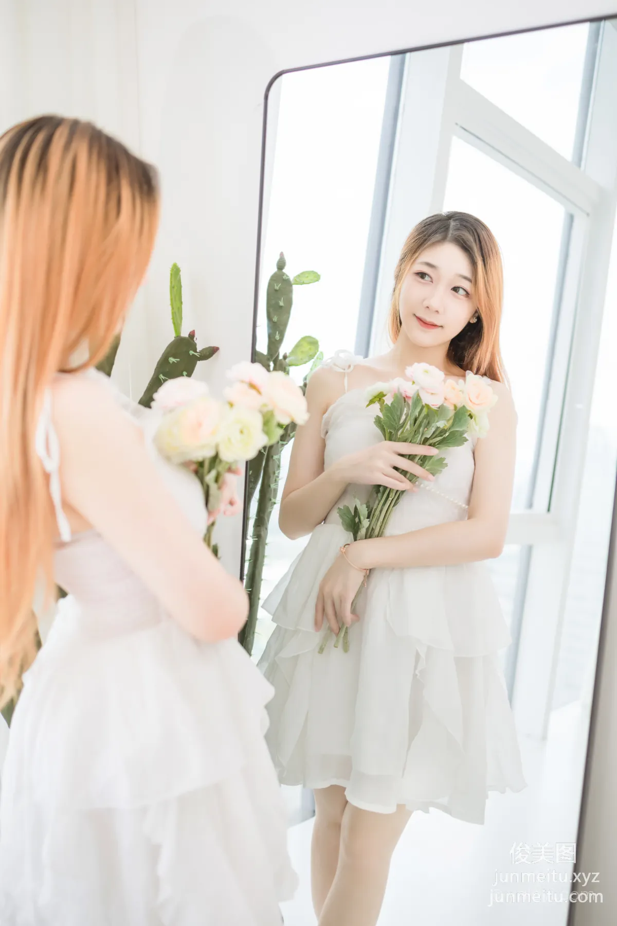 [YALAYI] 2022.12.03 NO.988 Beauty in White Ye Ye photo 10