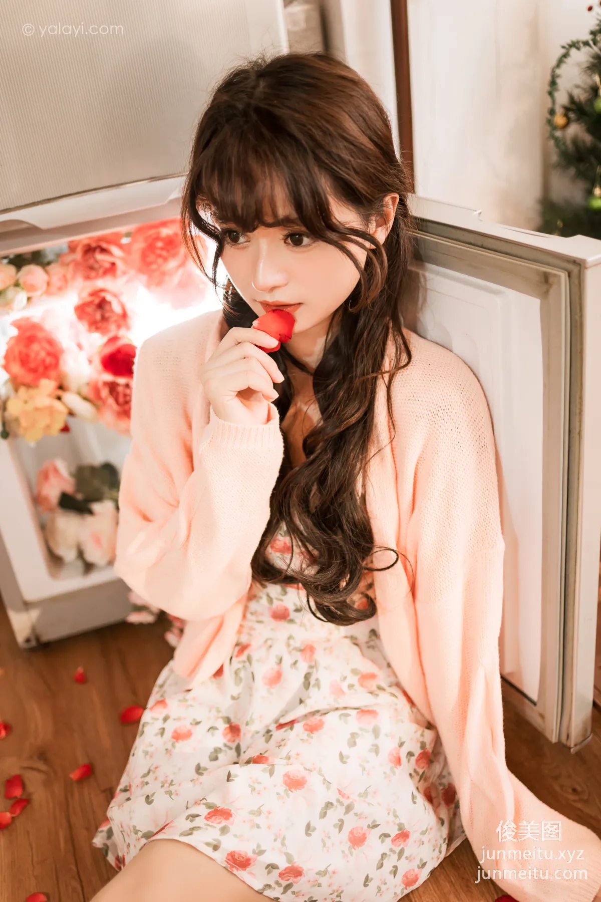 [YALAYI] 2023.01.14 NO.998 Fell in Love with You at First Sight Xiao Ting photo 21