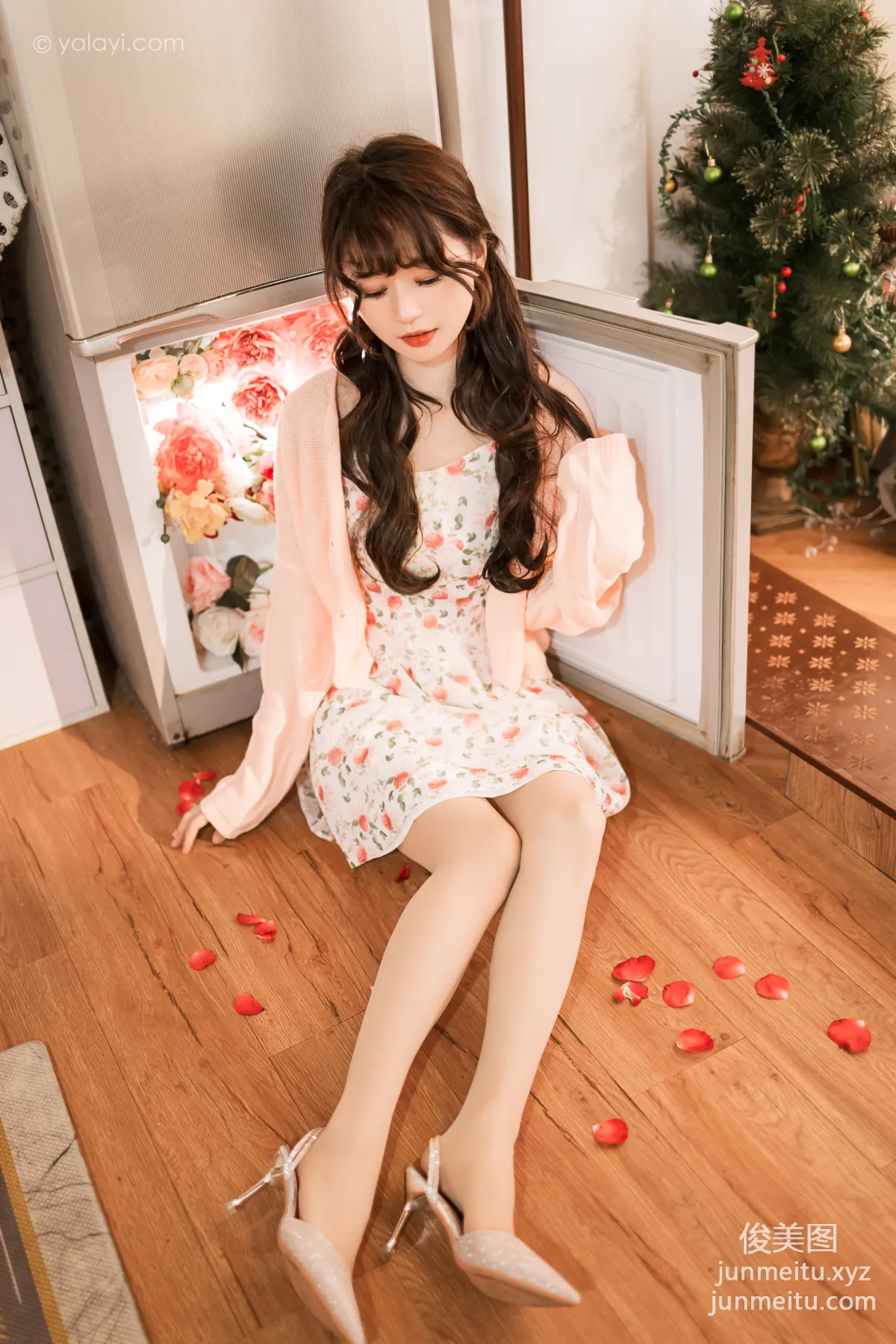 [YALAYI] 2023.01.14 NO.998 Fell in Love with You at First Sight Xiao Ting photo 35