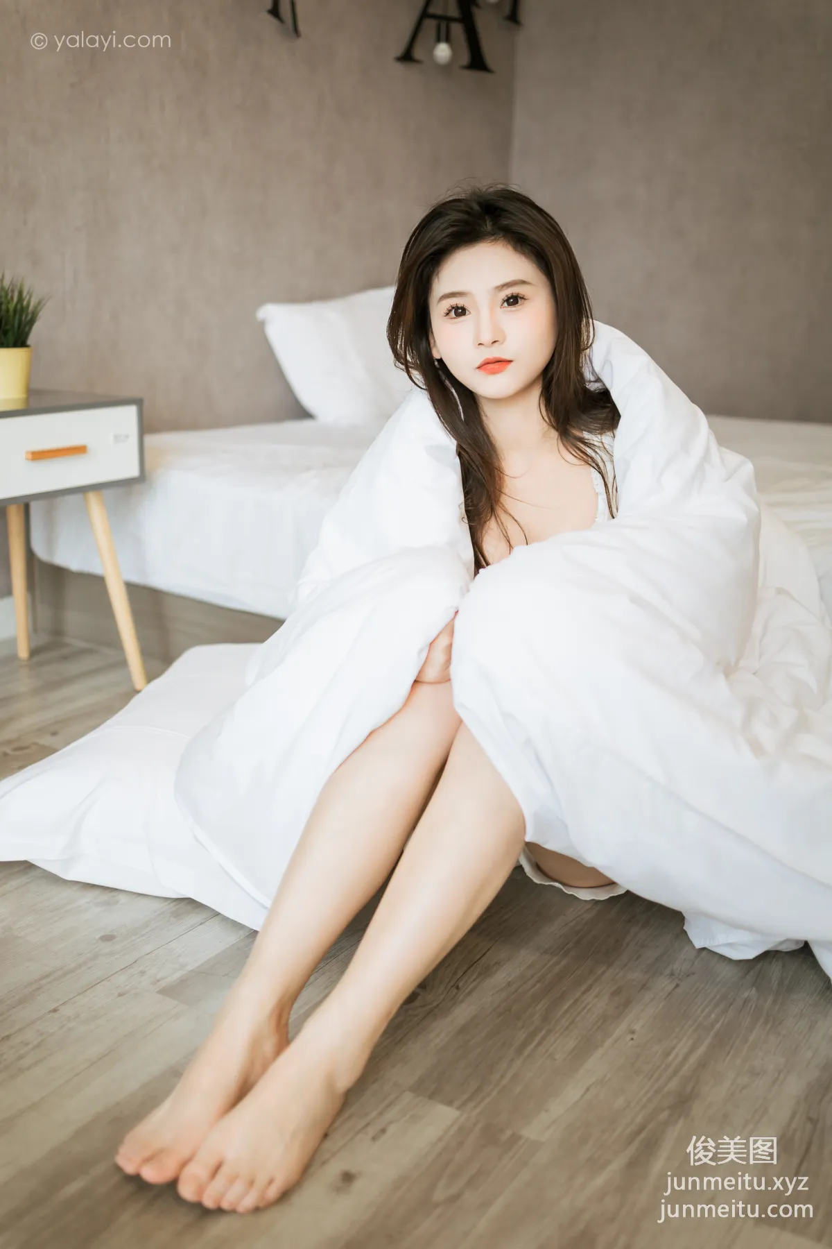 [YALAYI] 2023.03.27 NO.1017 Super Sweet Little Daily Life Ruo Ting photo 22