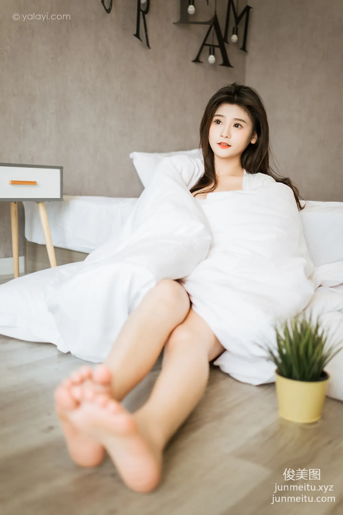 [YALAYI] 2023.03.27 NO.1017 Super Sweet Little Daily Life Ruo Ting photo 25
