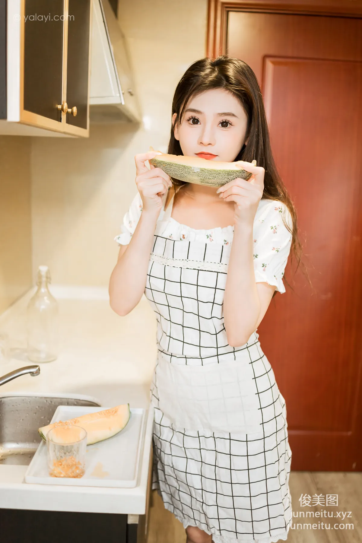 [YALAYI] 2023.05.02 NO.1028 Please Eat Melon Ruo Ting photo 2