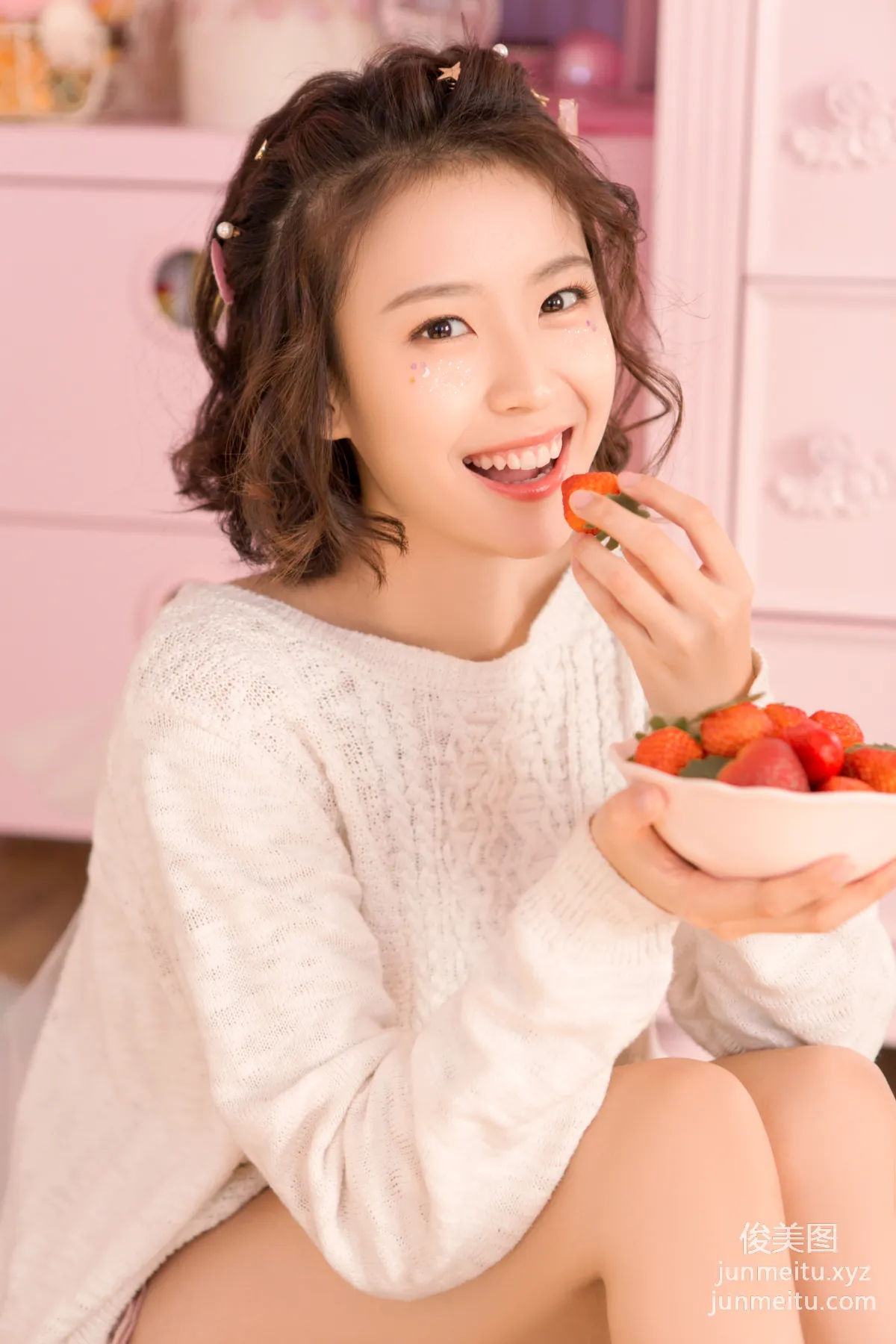 YALAYI No. 1037 photo 4