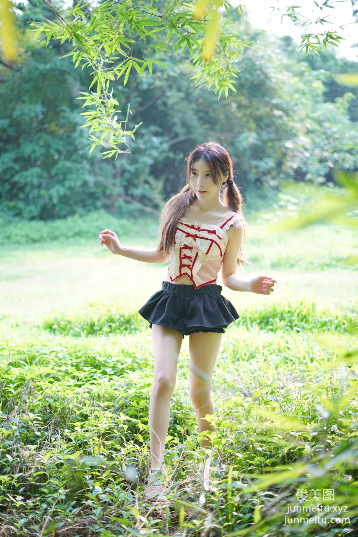 [YALAYI] 2023.06.28 NO.1045 As Long As You Are There Yu Hui photo 3