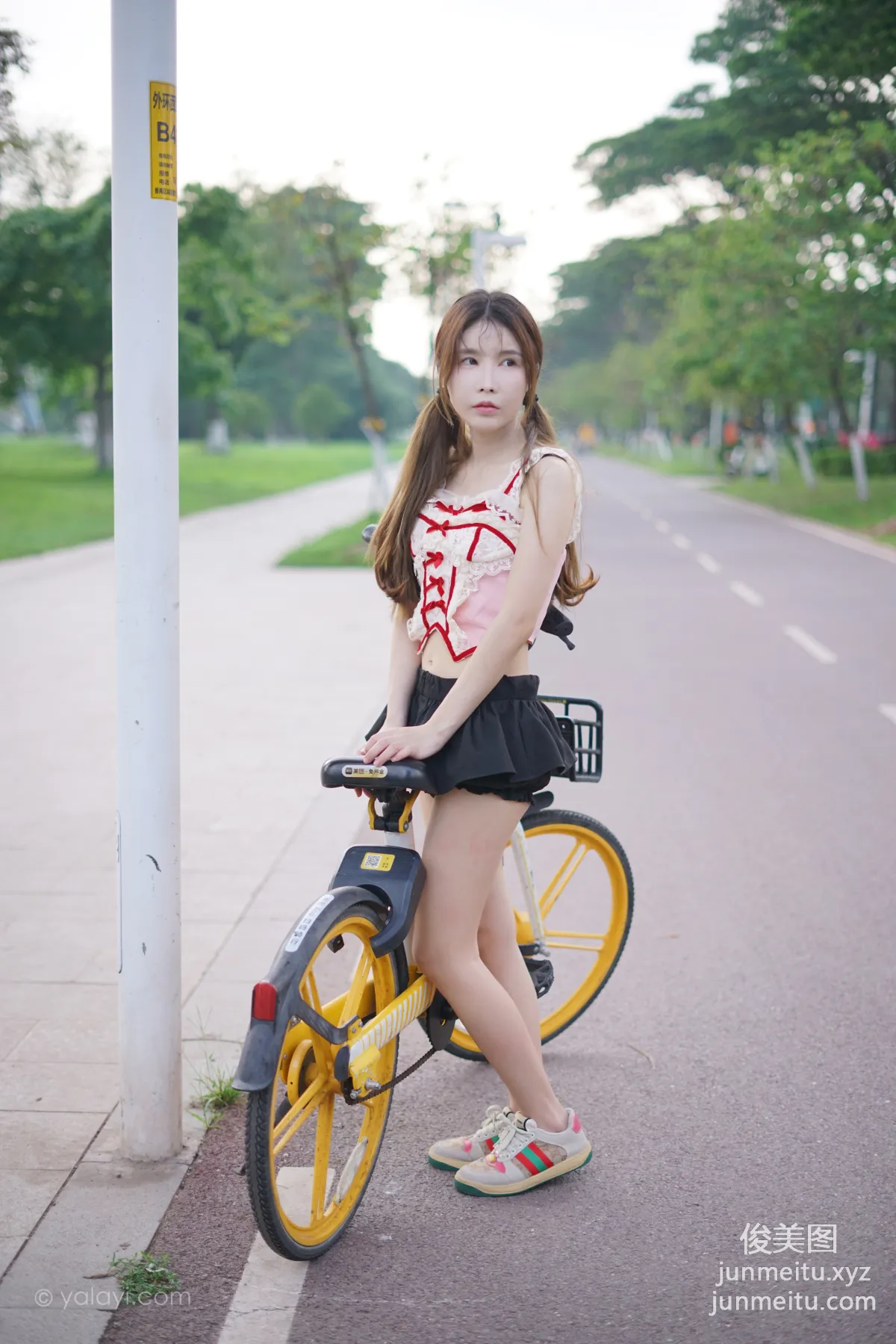 [YALAYI] 2023.06.28 NO.1045 As Long As You Are There Yu Hui photo 29