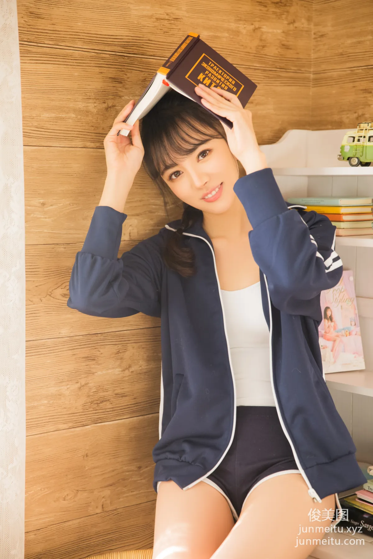 YALAYI No. 1049 photo 7