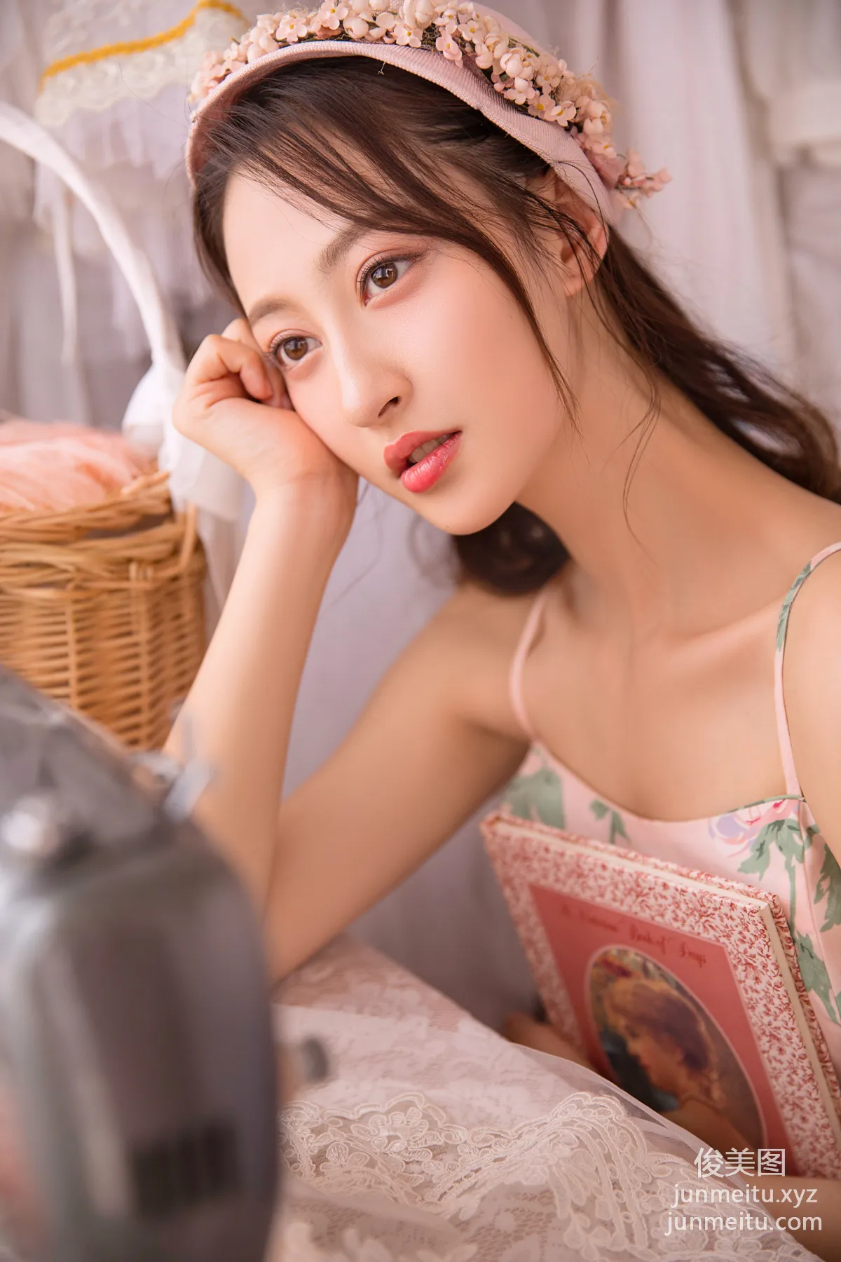 [YALAYI] 2023.07.26 NO.1051 Flower Shadows in the Eyes photo 13
