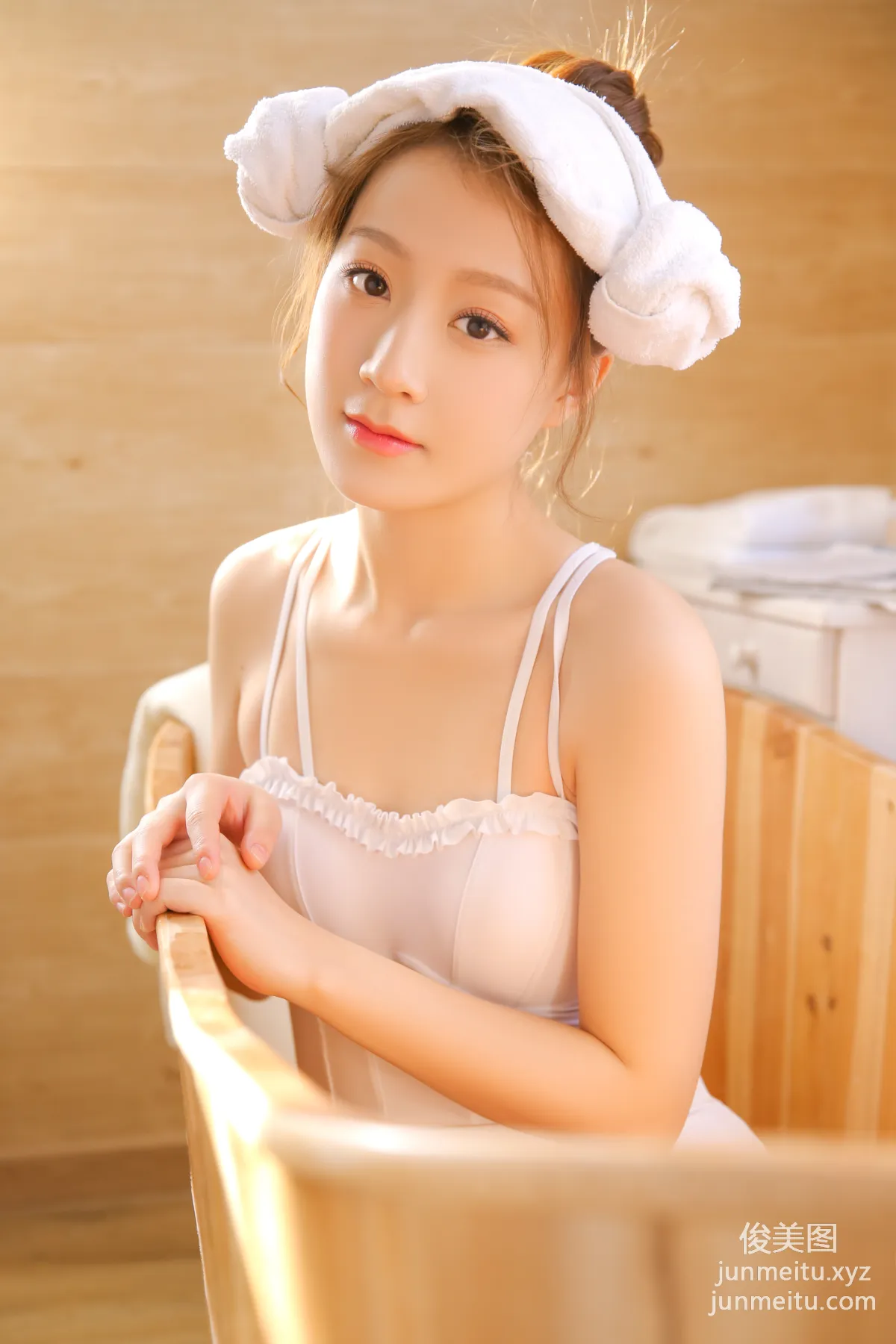 YALAYI No. 1053 photo 4