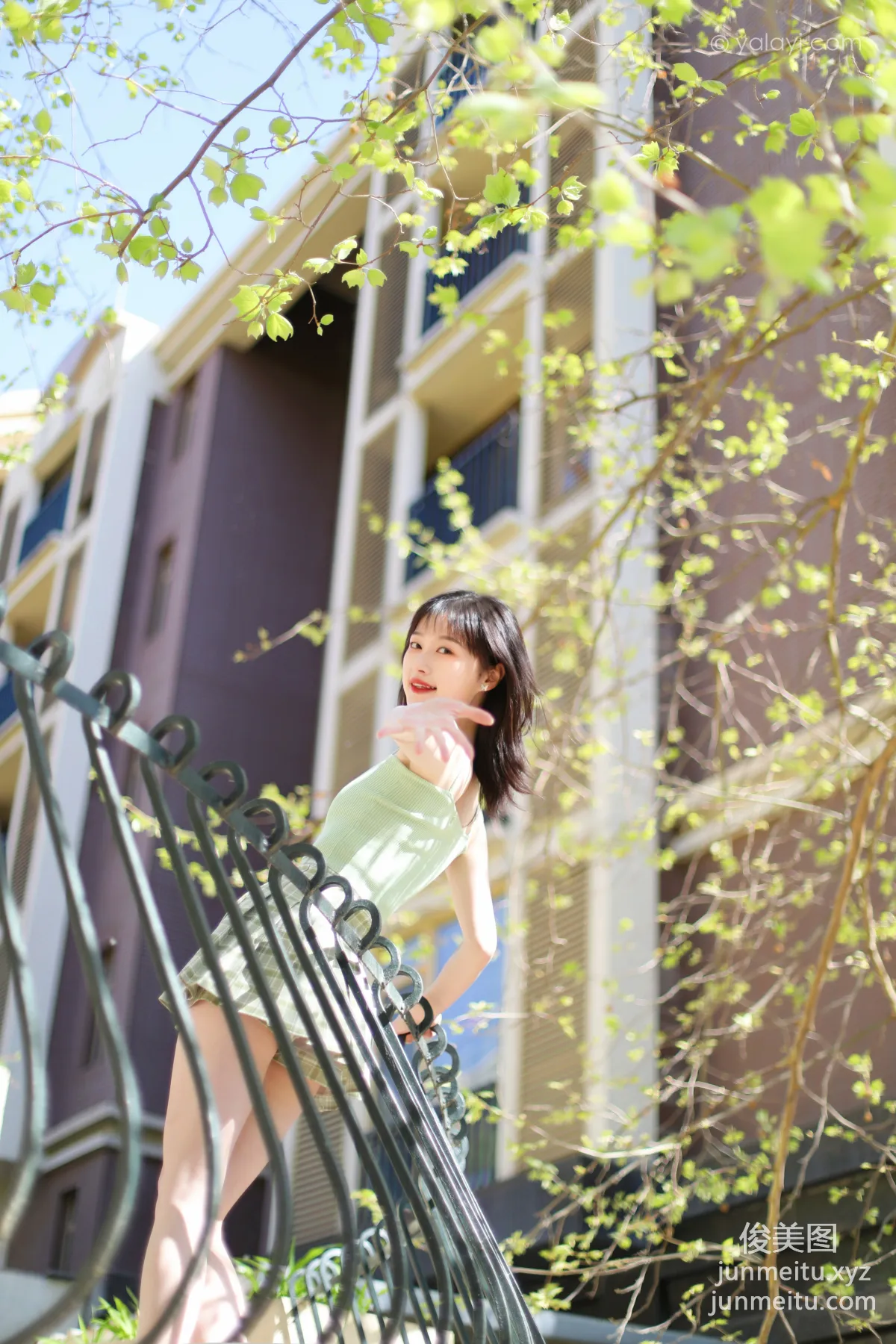 [YALAYI] 2022.04.23 NO.924 Spring Tenderness Jing Jing photo 23
