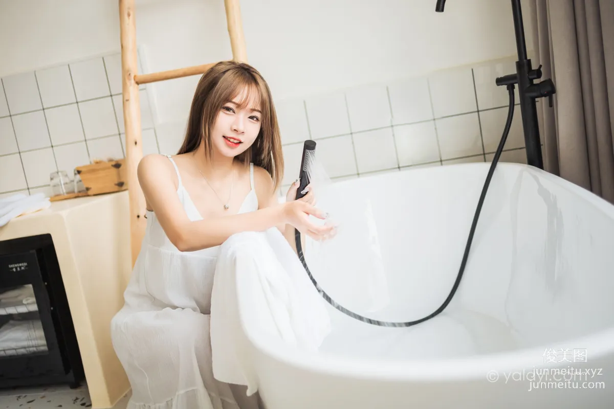 [YALAYI] 2022.05.13 NO.932 Little Girlfriend A He photo 14