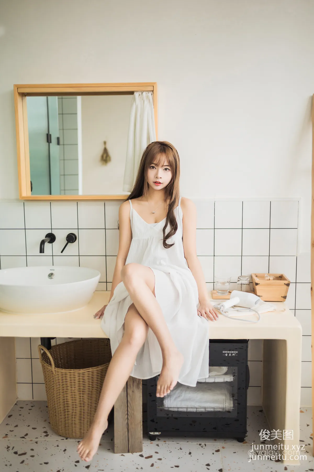 [YALAYI] 2022.05.13 NO.932 Little Girlfriend A He photo 34
