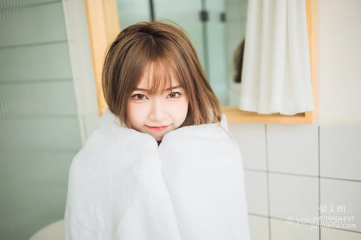[YALAYI] 2022.05.13 NO.932 Little Girlfriend A He photo 37