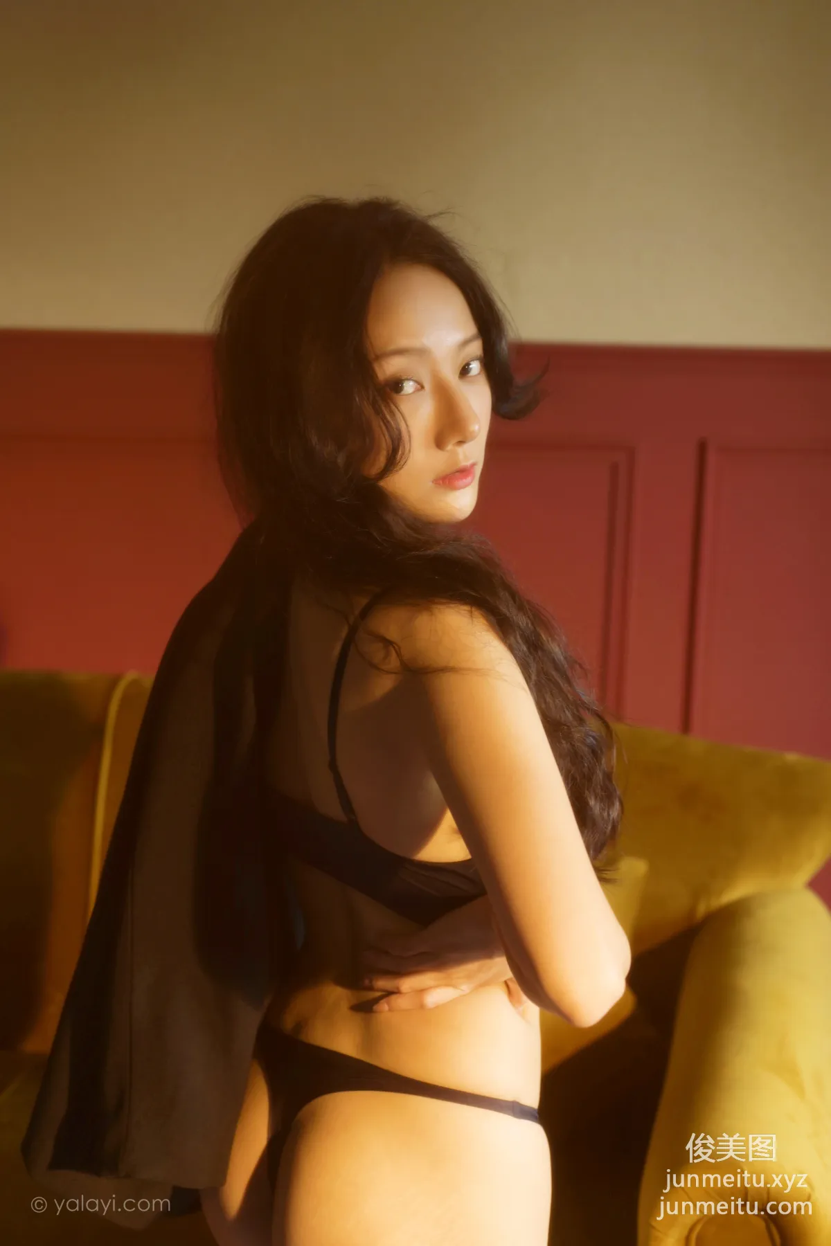 [YALAYI] 2022.06.23 NO.947 Life Is Lonely He Jiaying photo 11