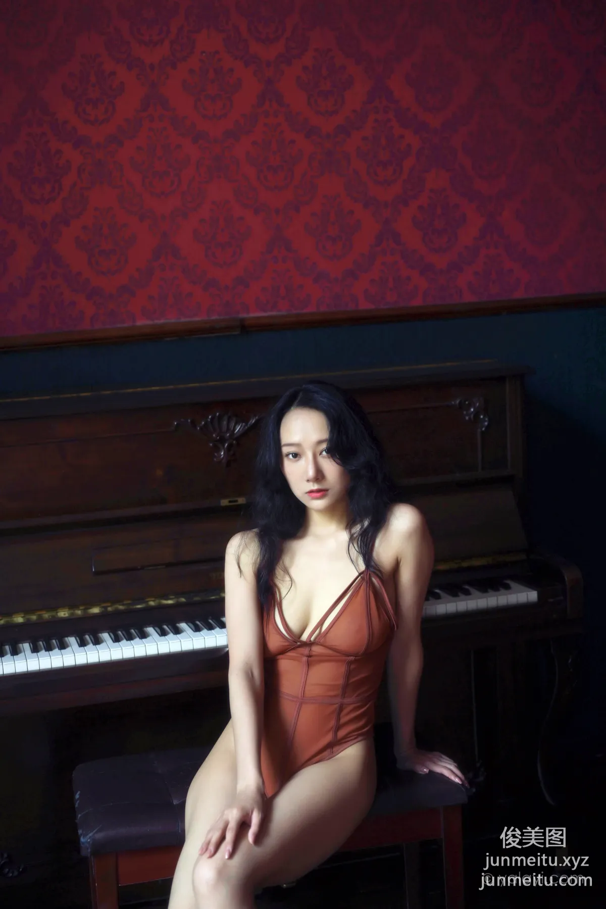 [YALAYI] 2022.07.26 NO.956 Remembering the Past He Jiaying photo 2