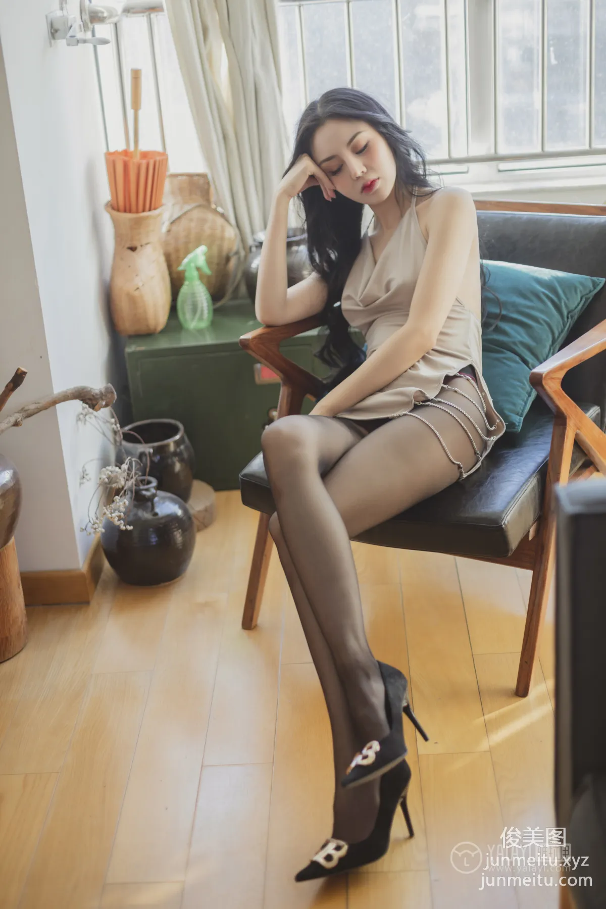 [YALAYI] 2022.08.01 NO.959 Sweet Honey Liang Er photo 2