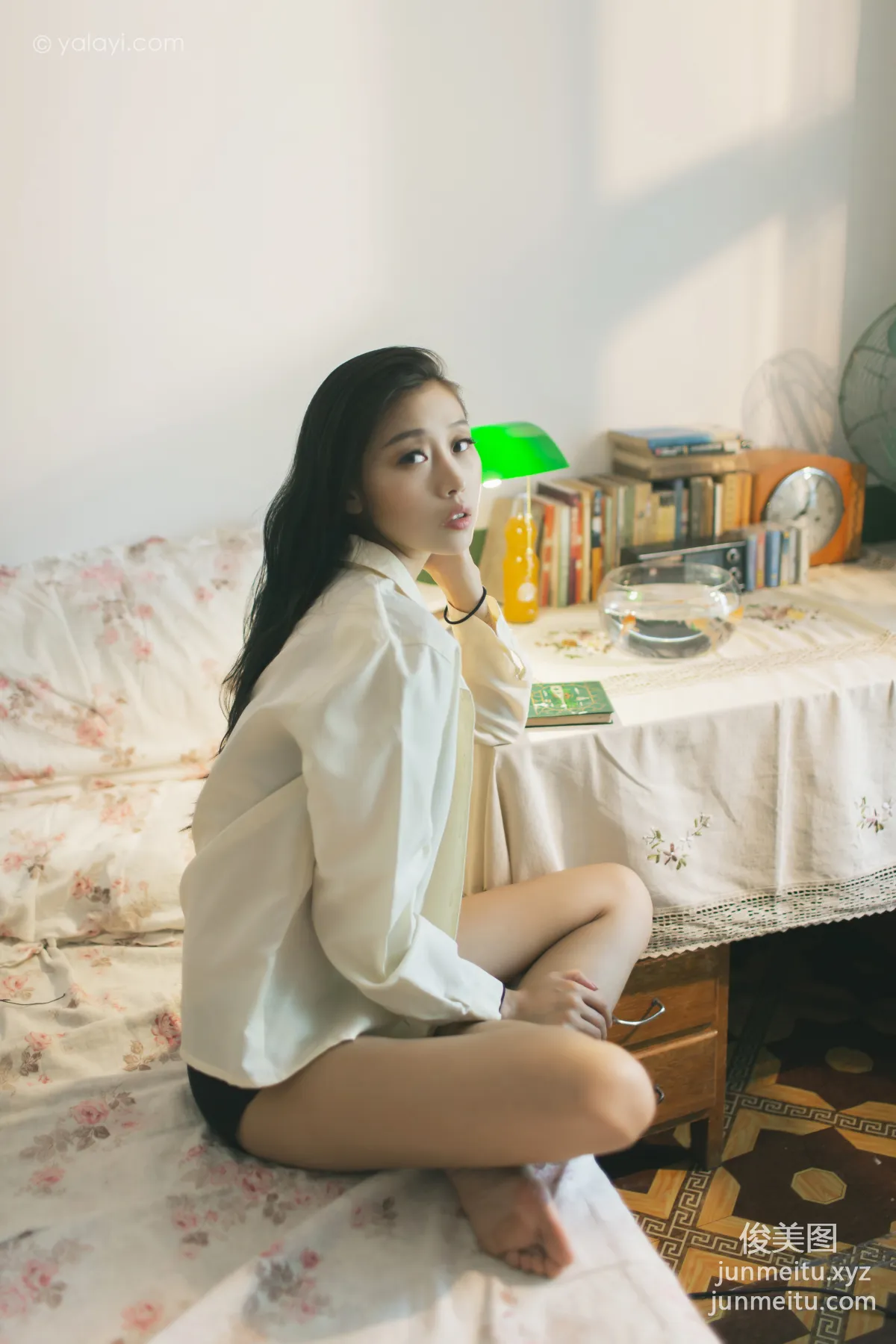 [YALAYI] 2023.03.01 NO.1012 White Shirt Goddess Tu Ya photo 3