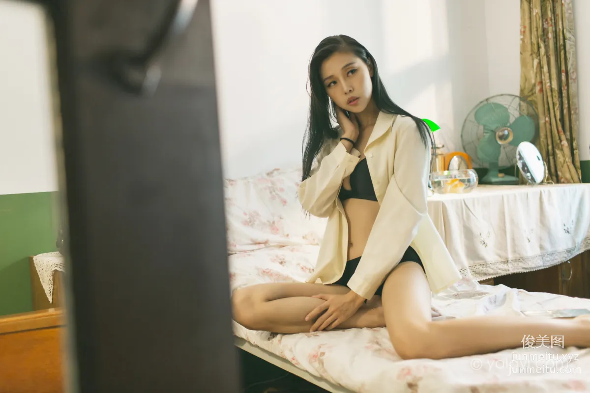 [YALAYI] 2023.03.01 NO.1012 White Shirt Goddess Tu Ya photo 29