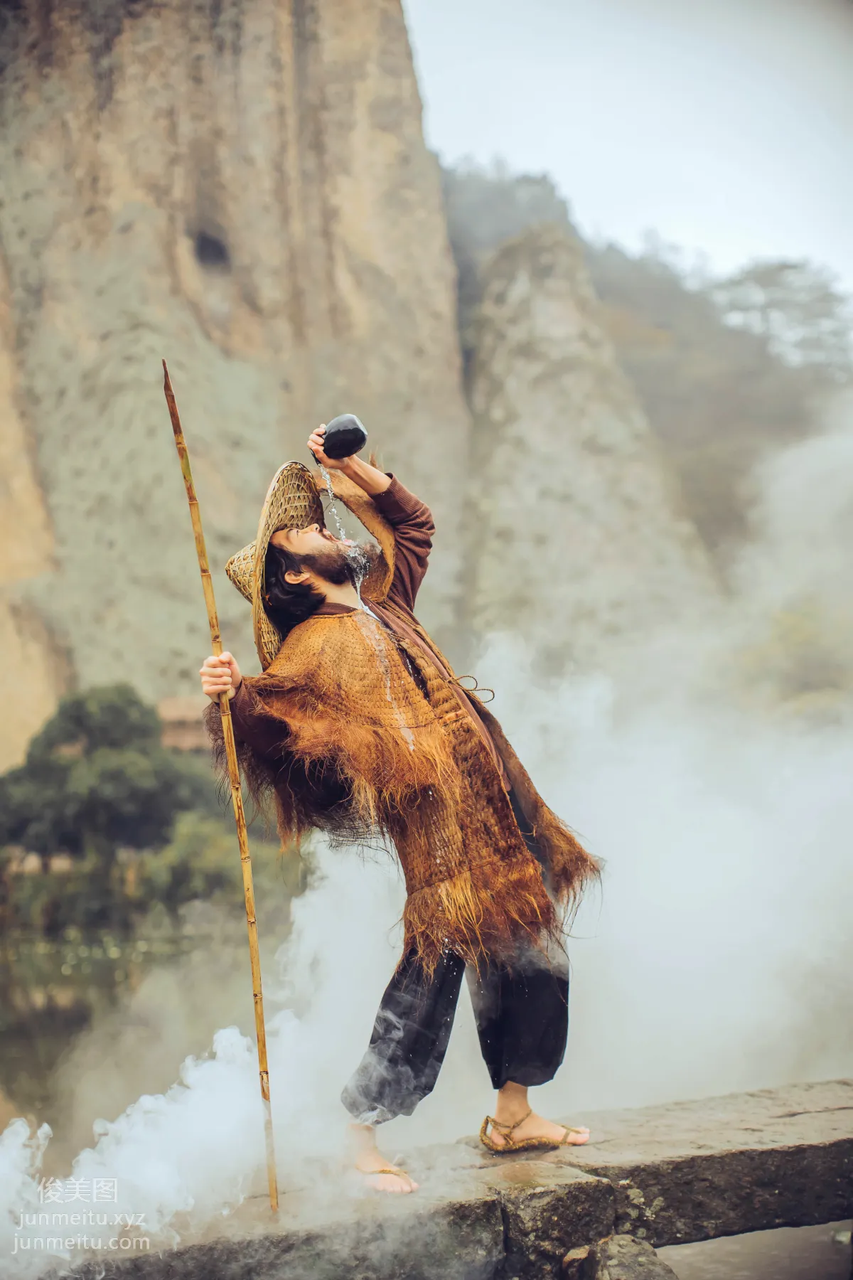 [YiTuYu] 2022.01.07 A Life of Mist and Rain Lao Qiao photo 5
