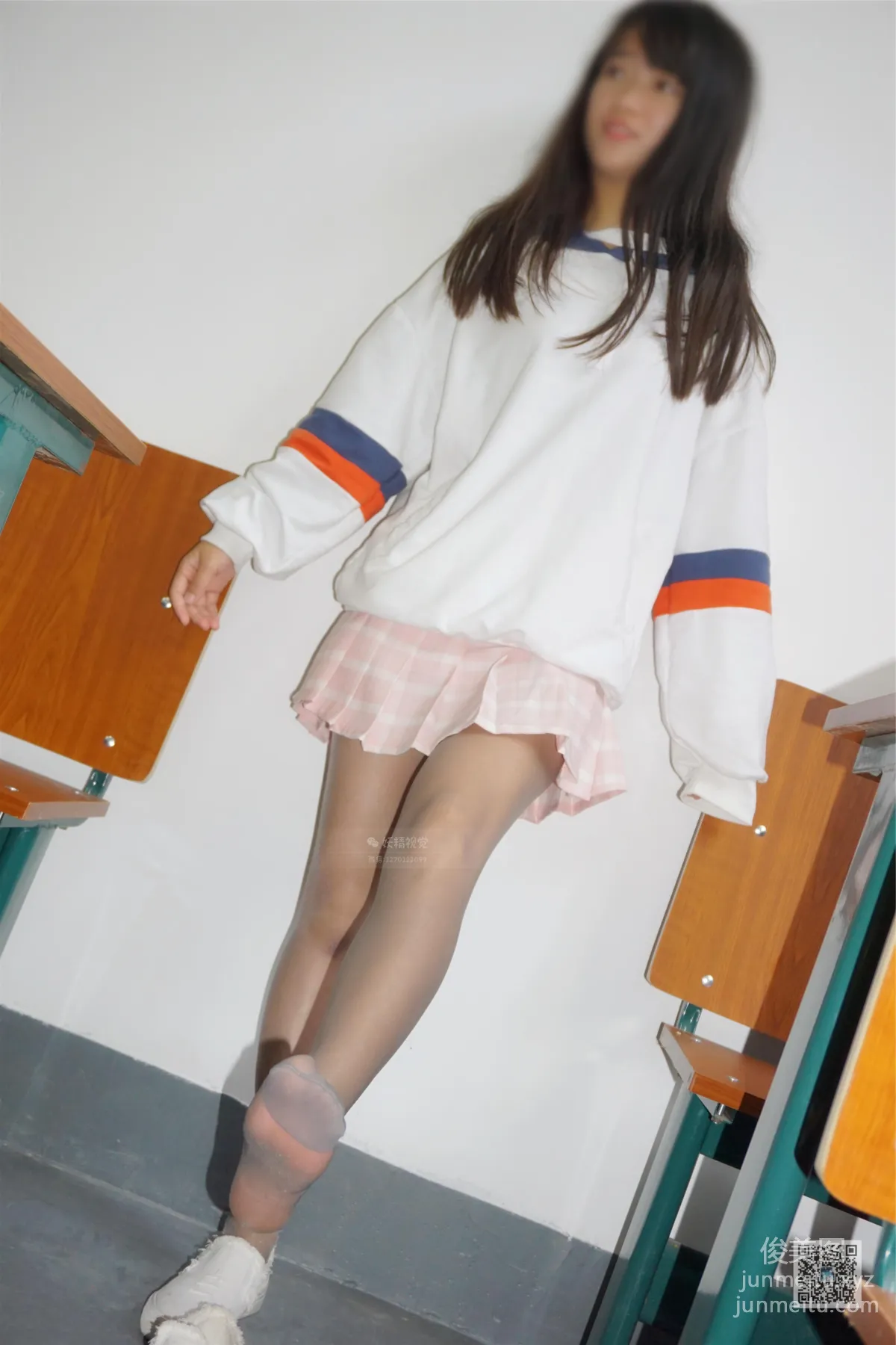 Yaojing Vision NO.018 Ni Ni, I Am Your Deskmate [75P] photo 18