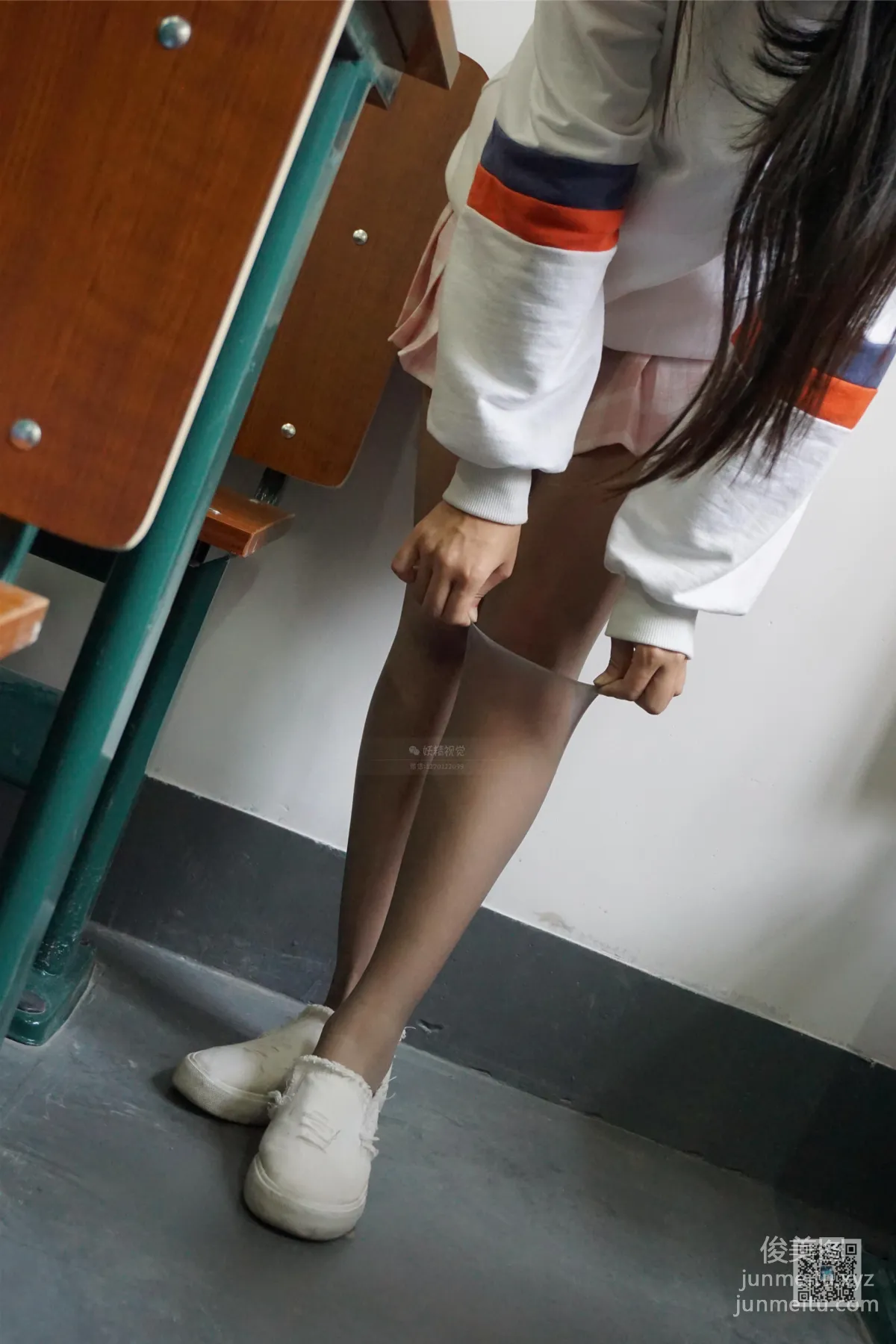Yaojing Vision NO.018 Ni Ni, I Am Your Deskmate [75P] photo 21