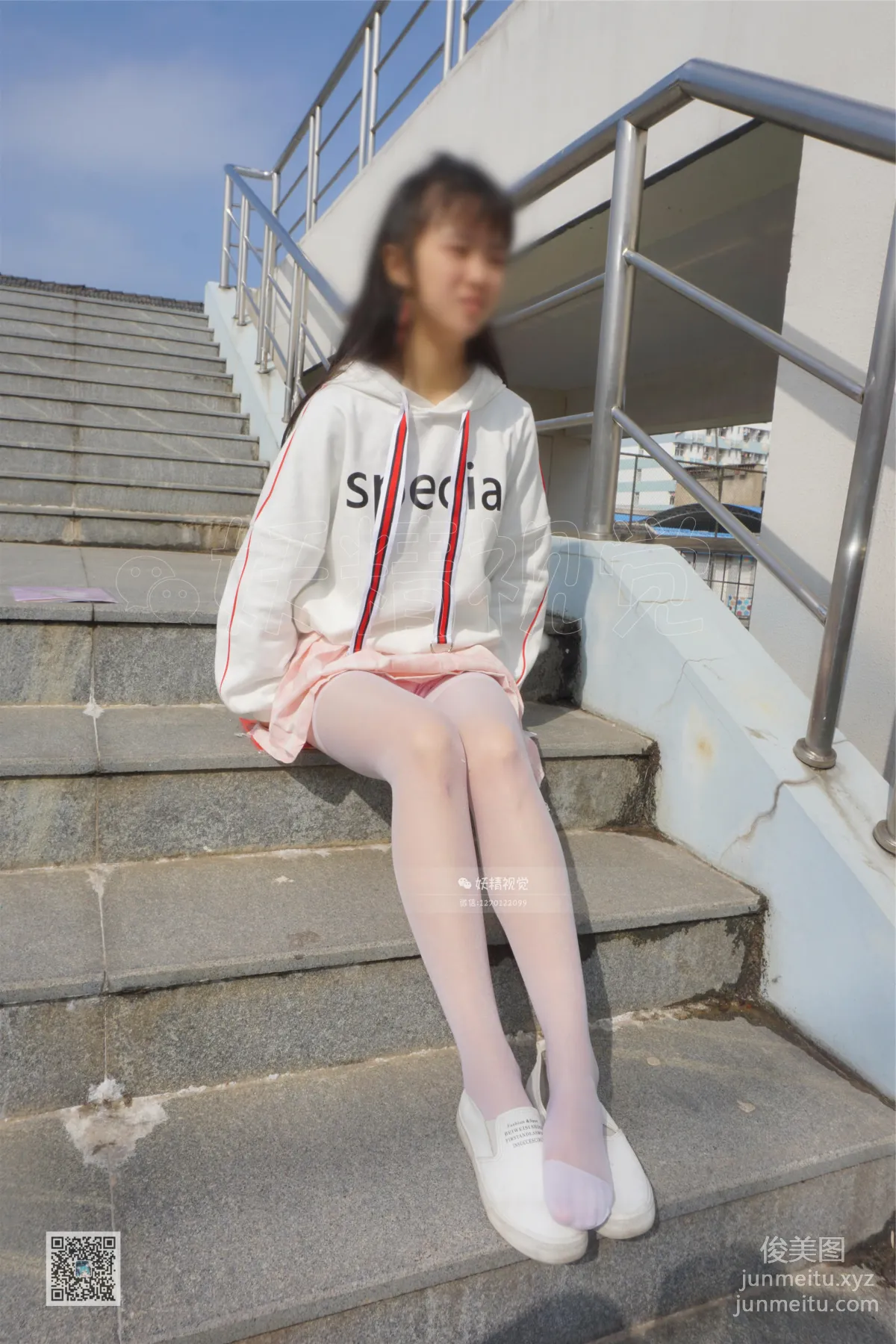 Yaojing Vision NO.030 Ni Ni, The Girl's Pleated Skirt (Second Issue) [63P] photo 24