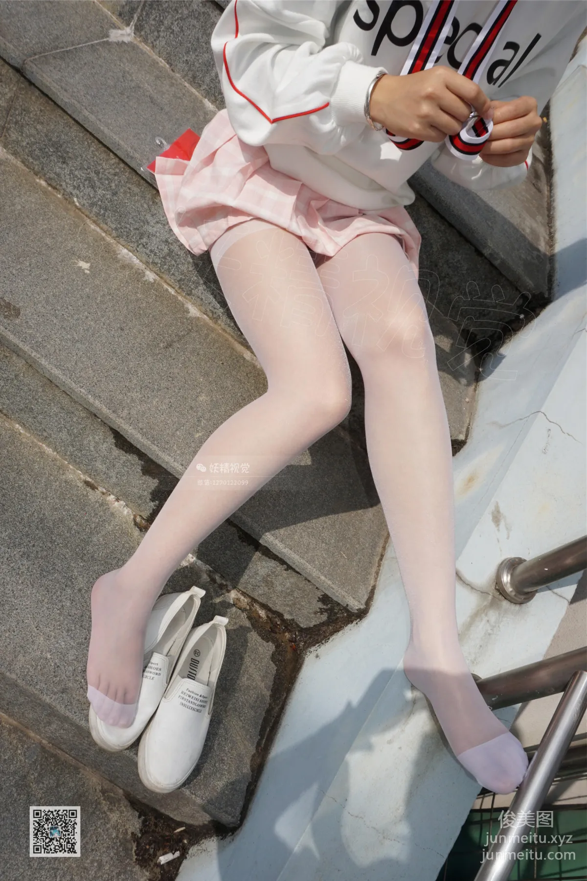 Yaojing Vision NO.030 Ni Ni, The Girl's Pleated Skirt (Second Issue) [63P] photo 26