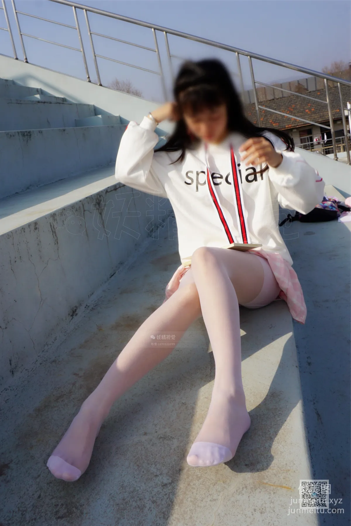 妖精視覺 NO.054 妮妮 天台白絲 [74P] 12