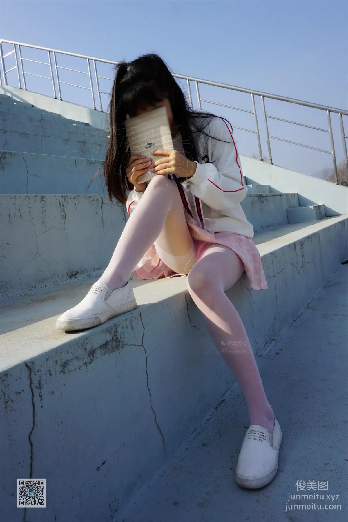 妖精視覺 NO.054 妮妮 天台白絲 [74P] 34