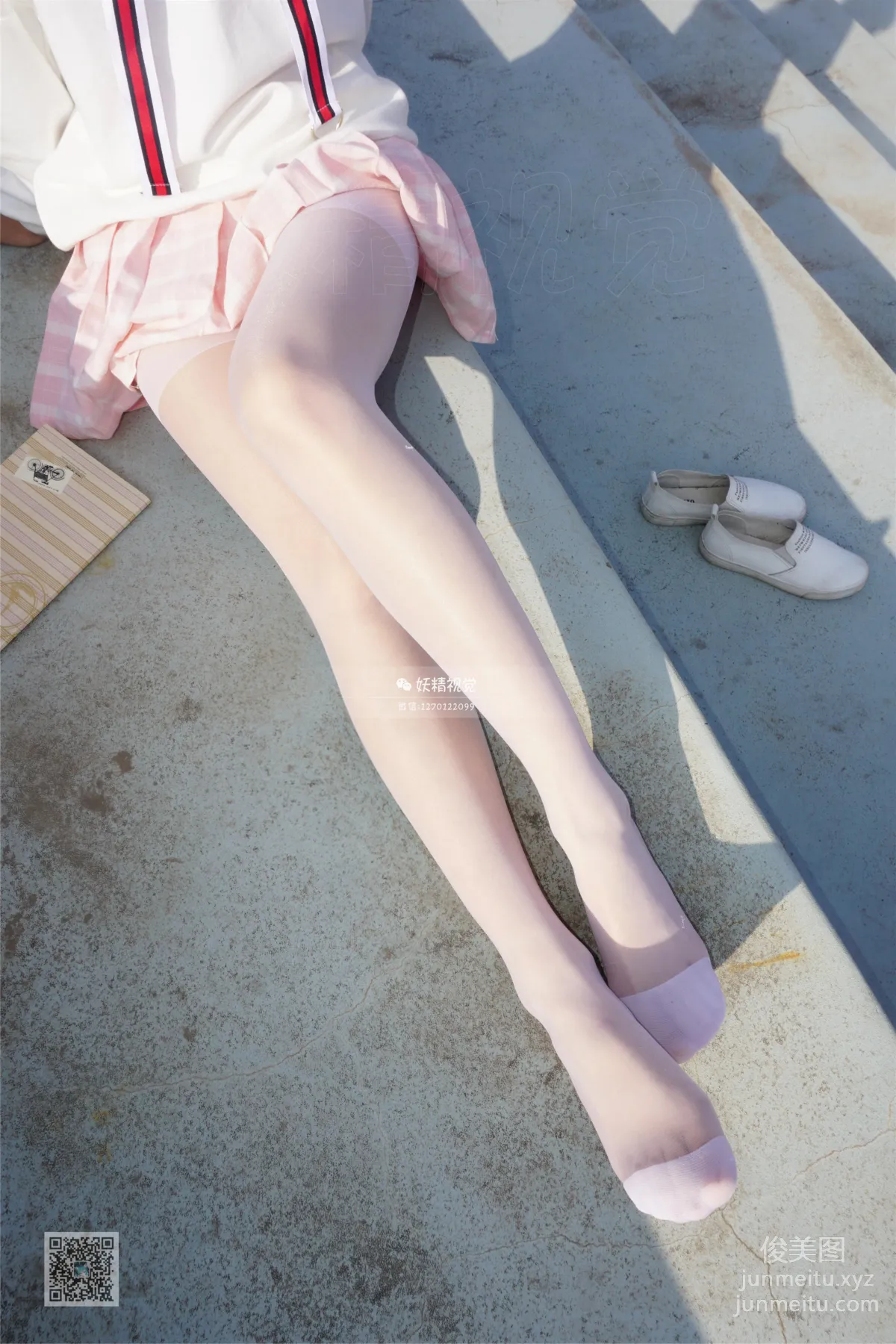妖精視覺 NO.054 妮妮 天台白絲 [74P] 38